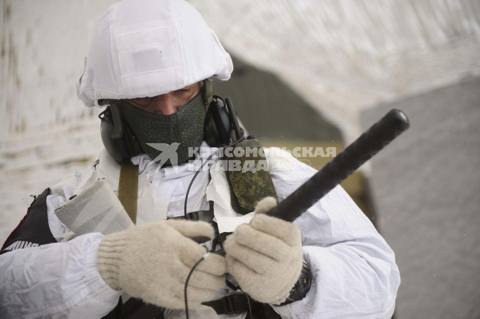 Екатеринбург. Свердловский танковый полигон. Военнослужащие военной полиции во время тактико-специальных учений по отражению нападения боевиков на блокпост, в рамках конкурса международных армейских игр Арми-2021 \'Страж порядка\'