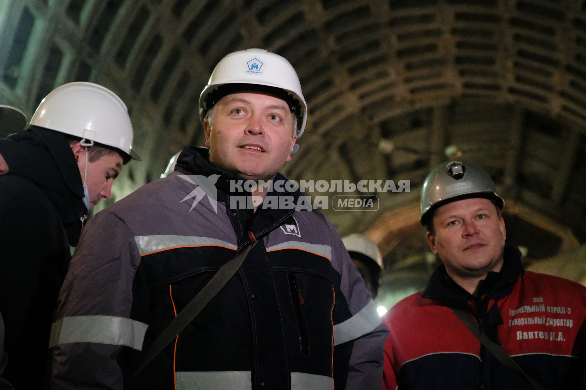 Санкт-Петербург.  Директор метростроя Иван Каргин в тоннеле строящейся станции  Юго-Западная  Петербургского метрополитена на Красносельско-Калининской линии.