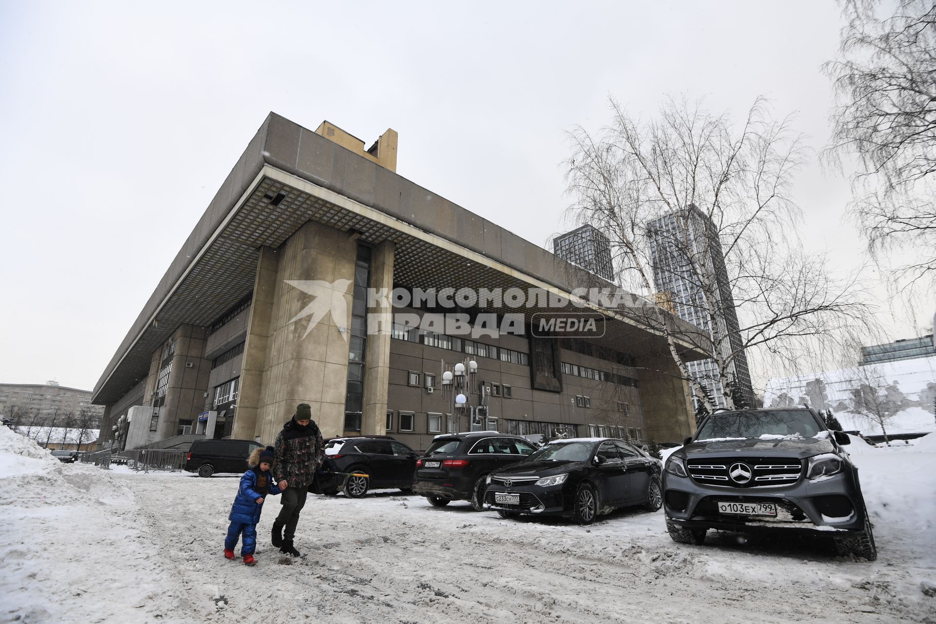 Москва. Территория универсального спортивного комплекса ЦСКА.