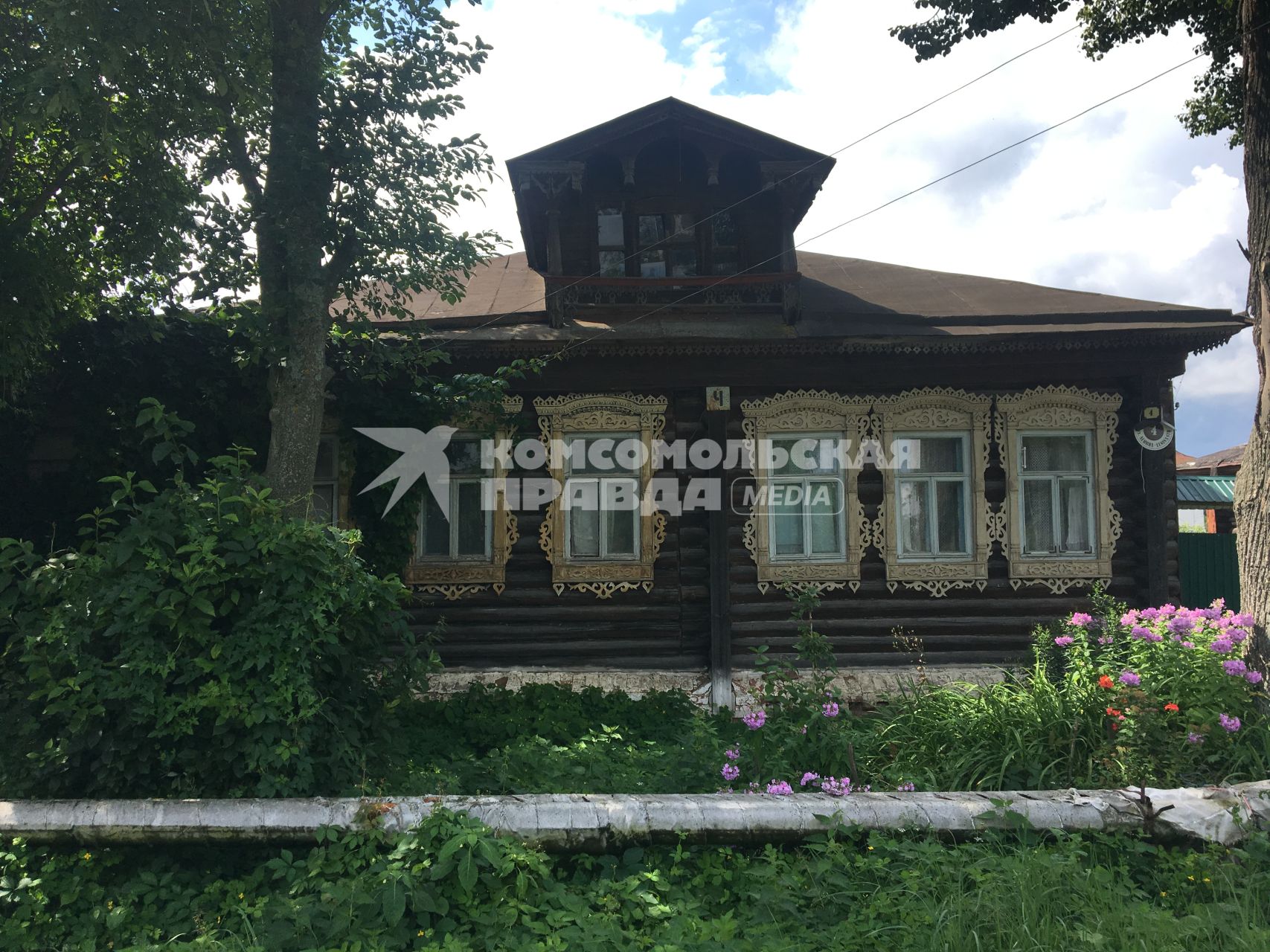 Владимирская область, Гороховец.  Деревянный дом с резными наличниками.