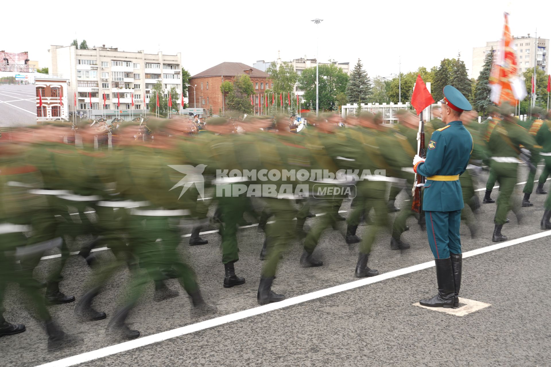 Самара. Военный парад в ознаменование 75-летия Победы в Великой Отечественной войне 1941-1945 годов.