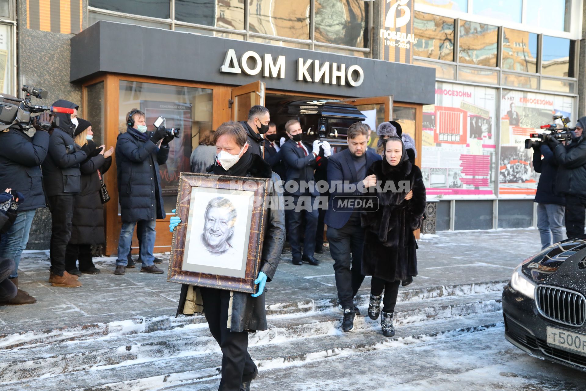 Центральный Дом Кино. Церемония прощания с художественным руководителем детского киножурнала ЕРАЛАШ Борисом Грачевским. 2021