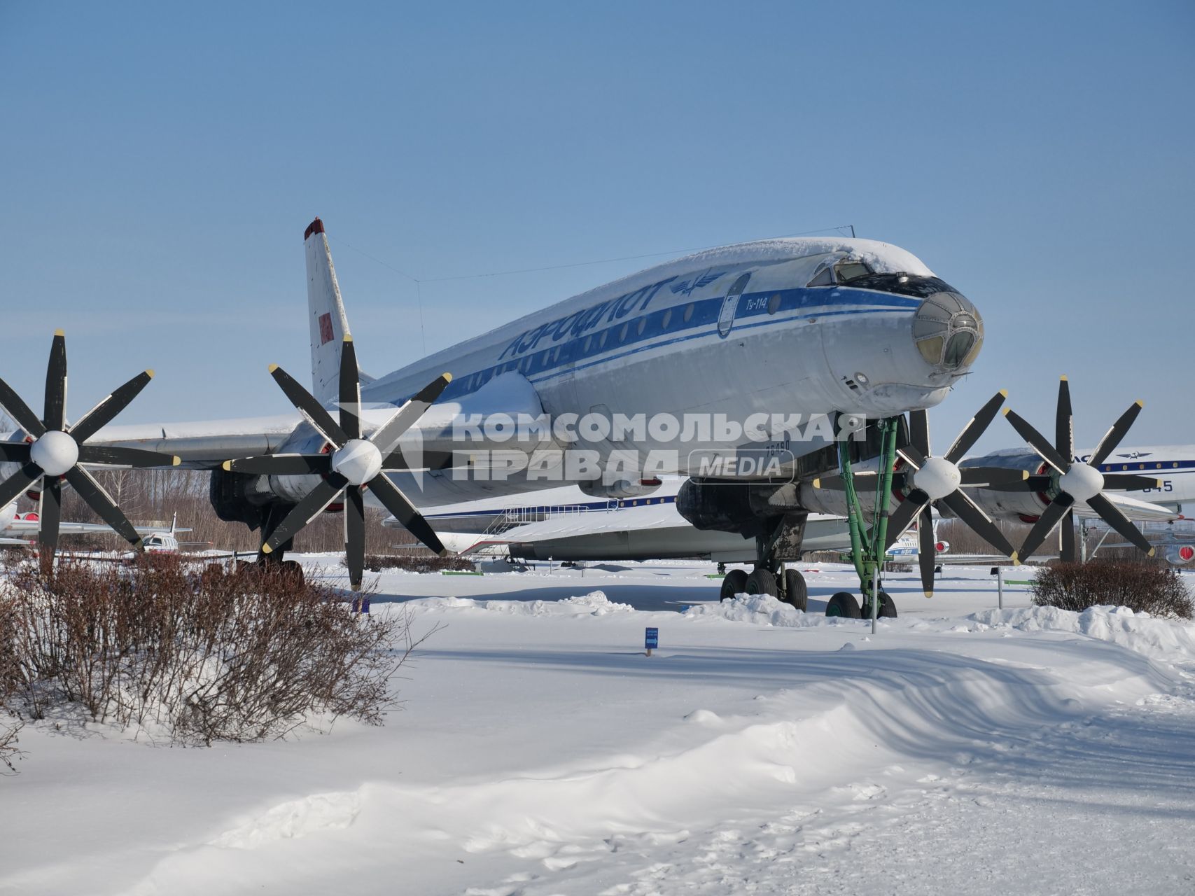 Ульяновск. Самолет Ту-114.