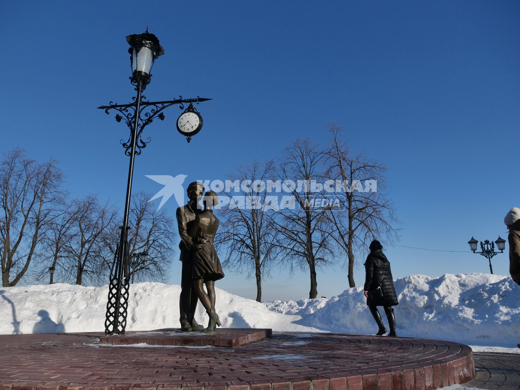 Ульяновск. Памятник влюбленным.