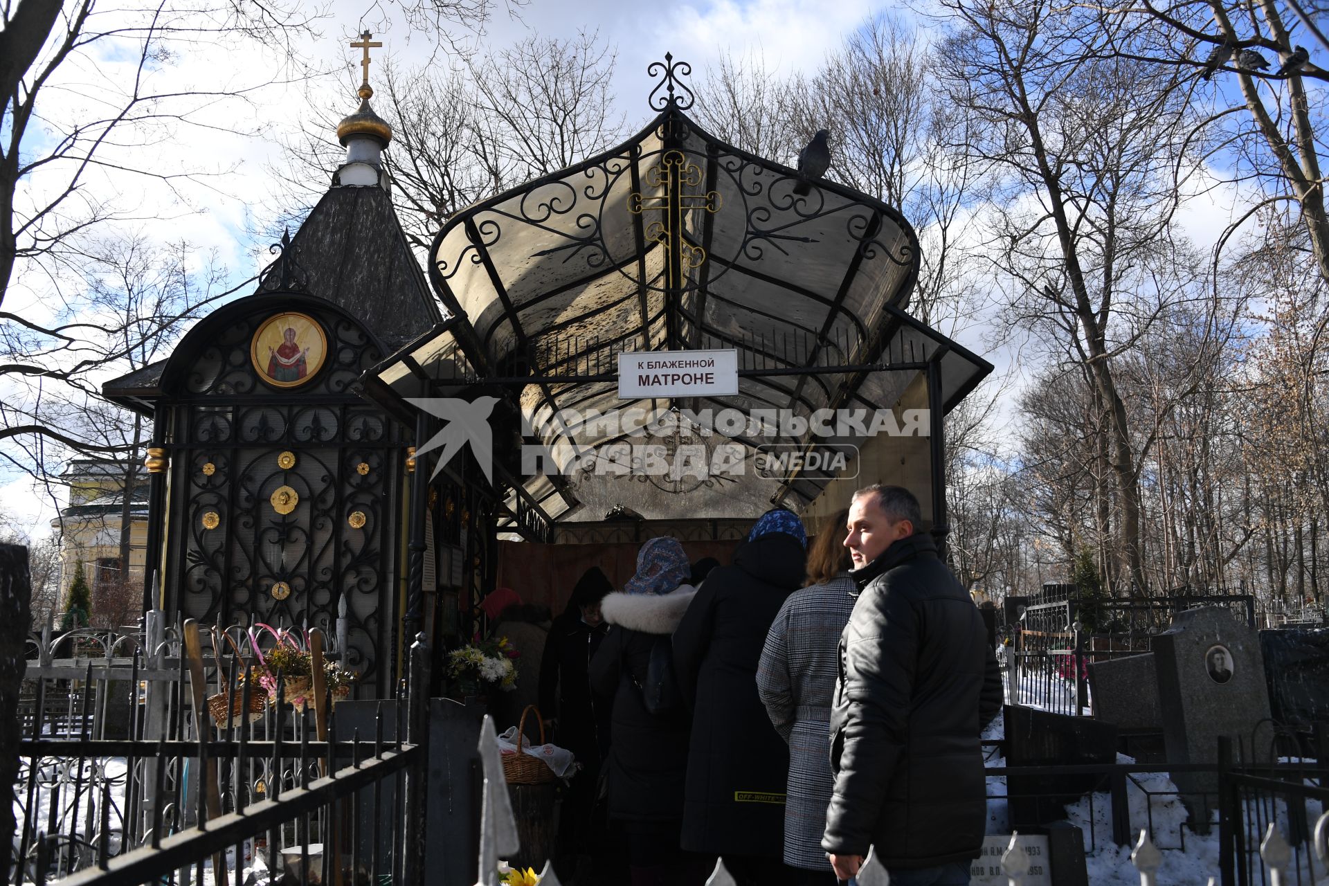 Москва. Часовня над бывшей могилой Матроны на Даниловском кладбище.