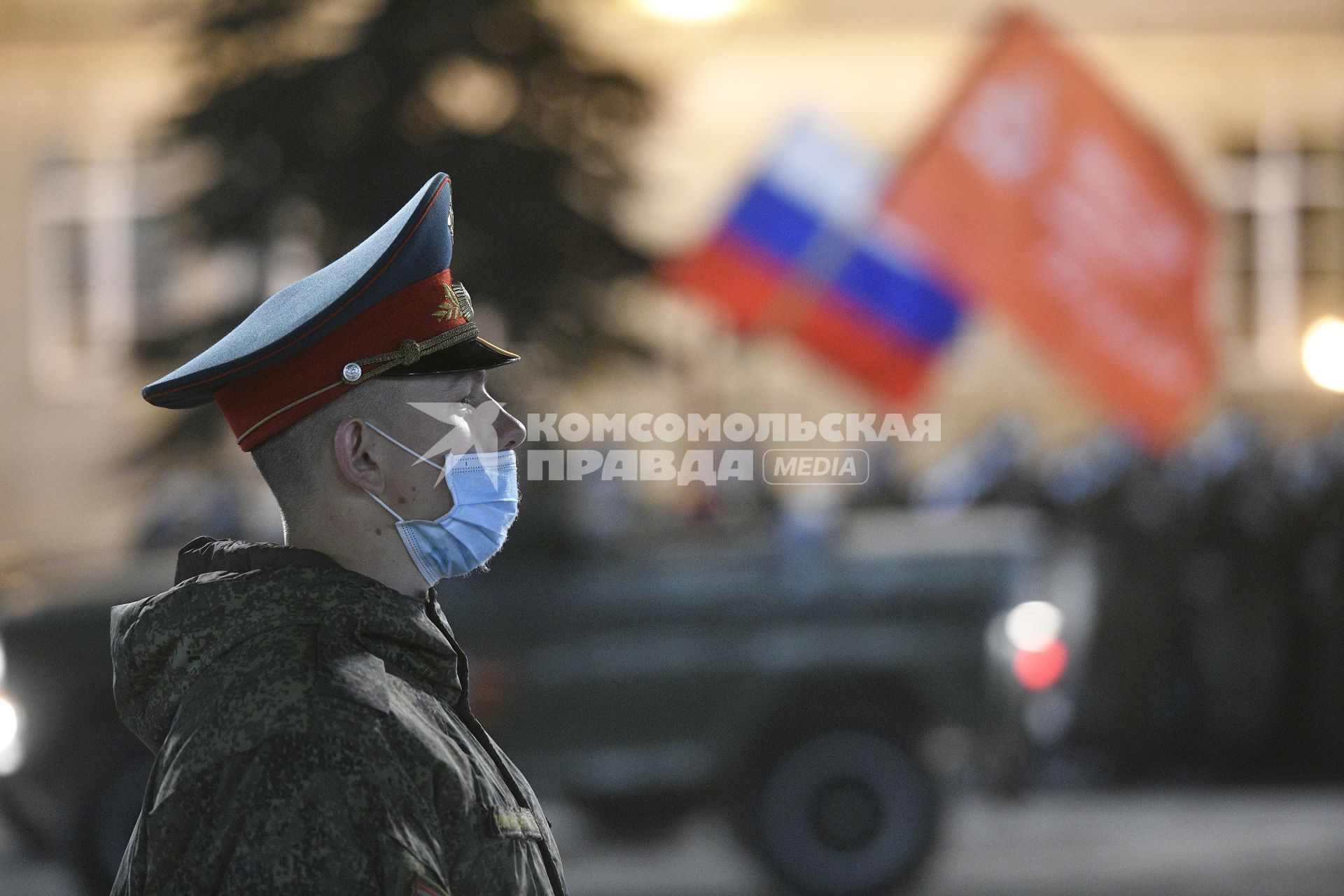 Екатеринбург. Первая ночная репетиция военного парада к дню Победы