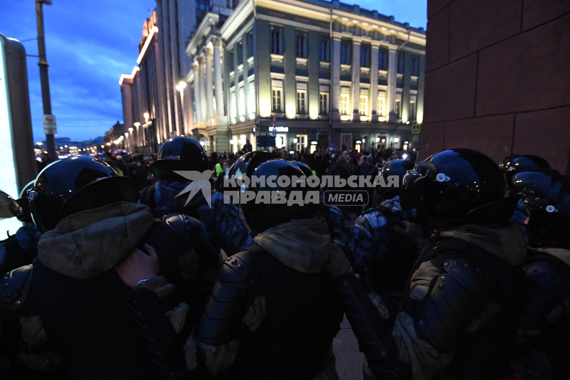 Москва. Сотрудники правоохранительных органов во время  несанкционированной акции в поддержку Алексея Навального.