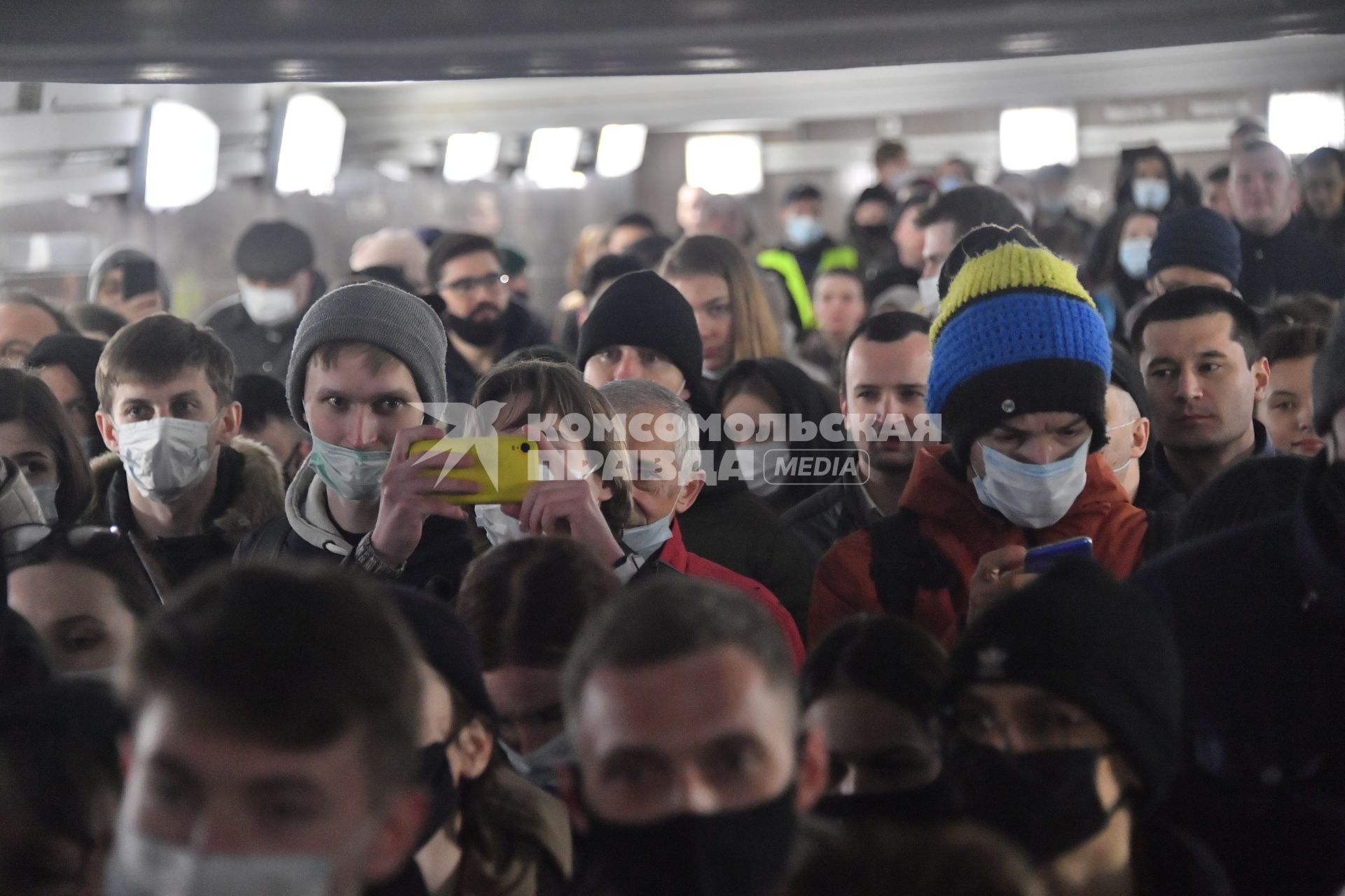 Москва. Участники несанкционированной  акции в поддержку Алексея Навального.