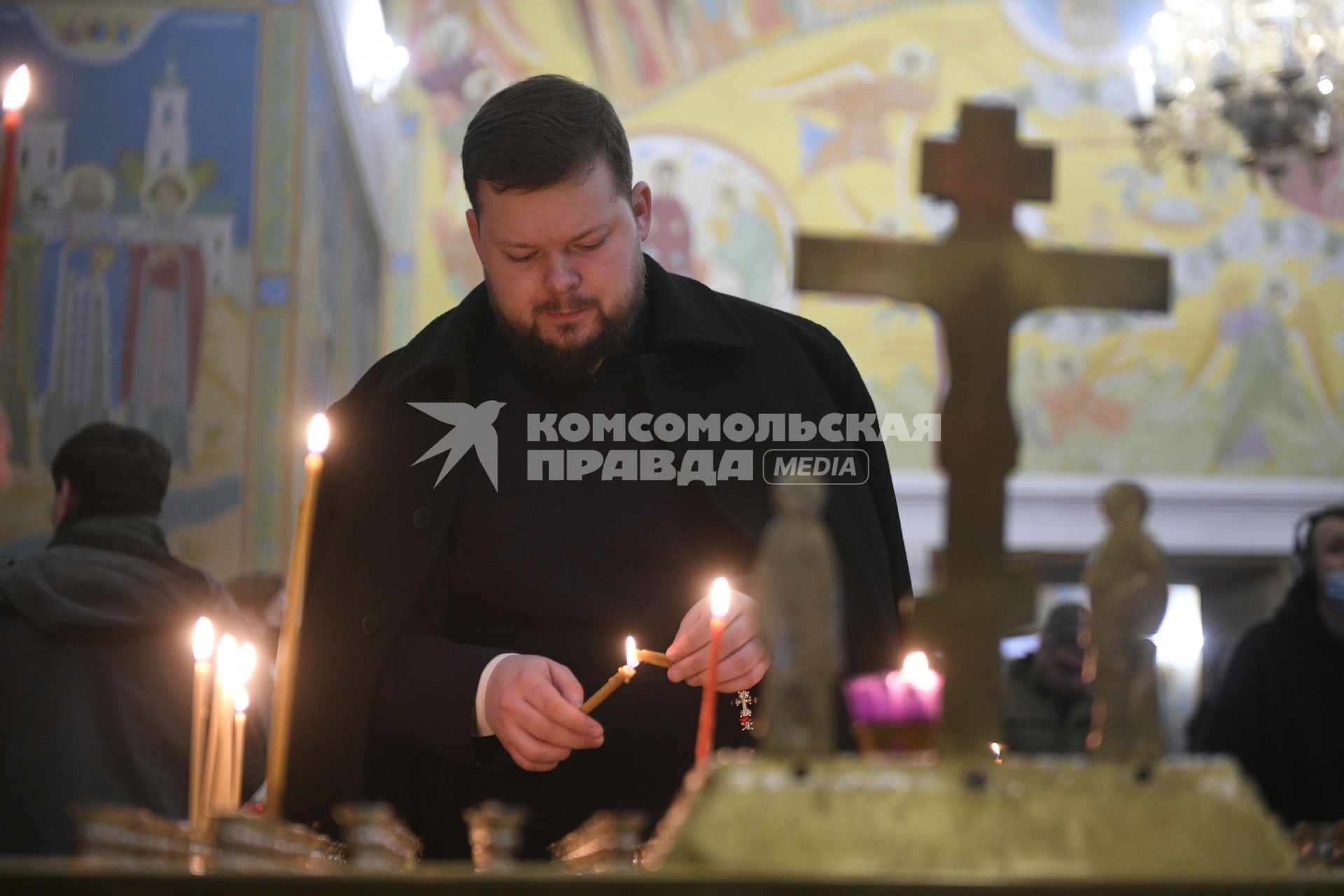 Екатеринбург. Пасхальное богослужения в Свято-Троицком соборе