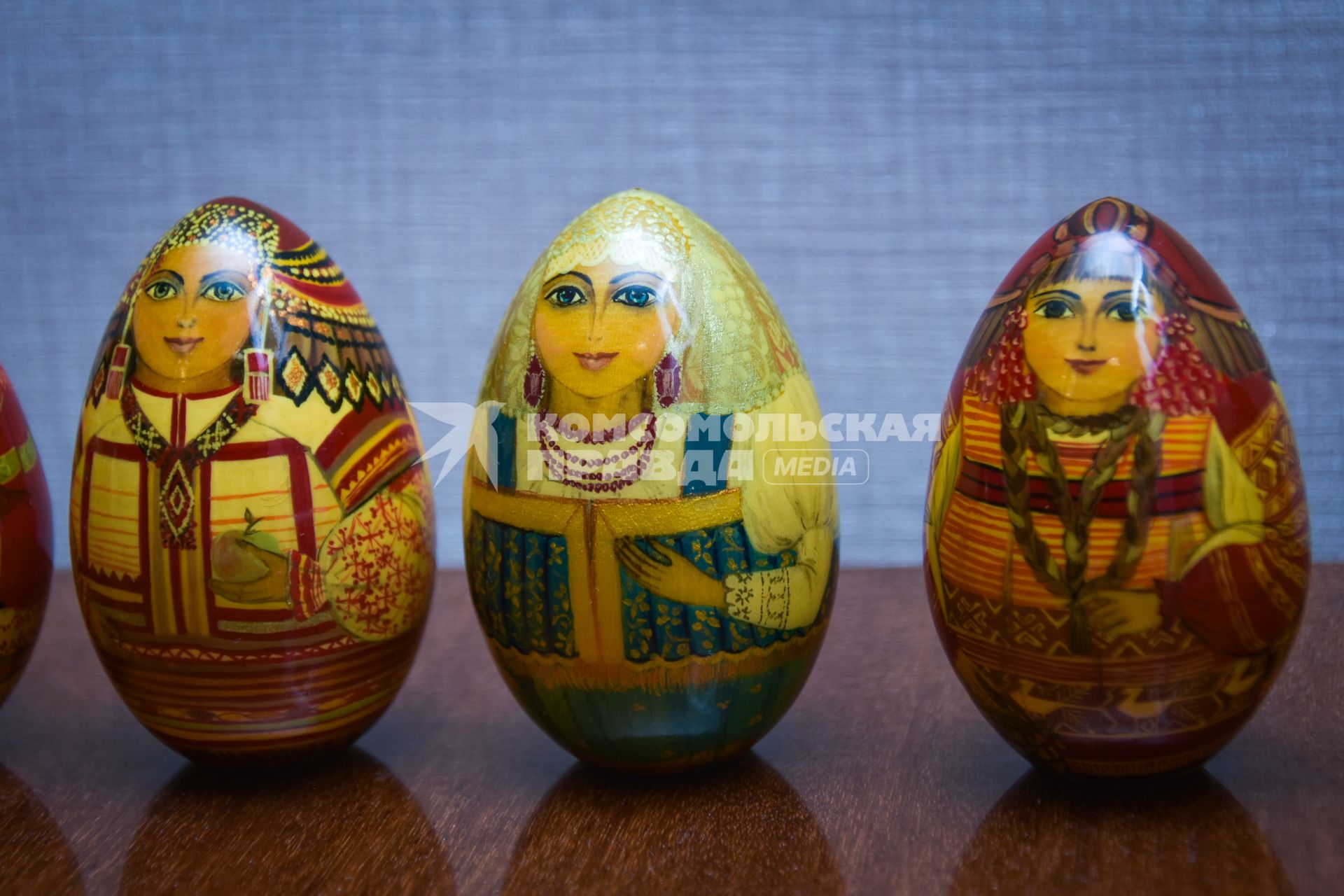 Новосибирск. Сувенирные яйца, расписанные художницей Мариной Ворошиловой.