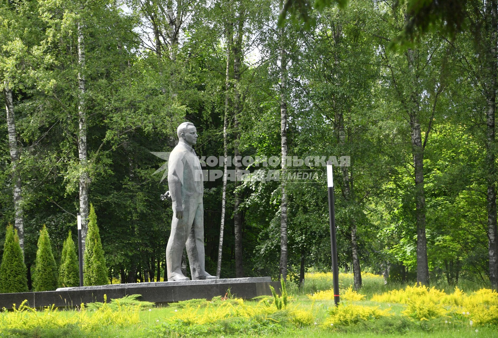 Московская область. Звездный городок. Памятник Юрию Гагарину на территории Центра подготовки космонавтов им. Ю.А. Гагарина .