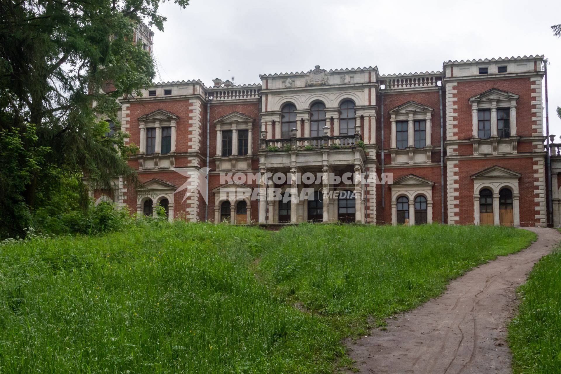 Московская область, Вид на главный дом усадьбы Быково.