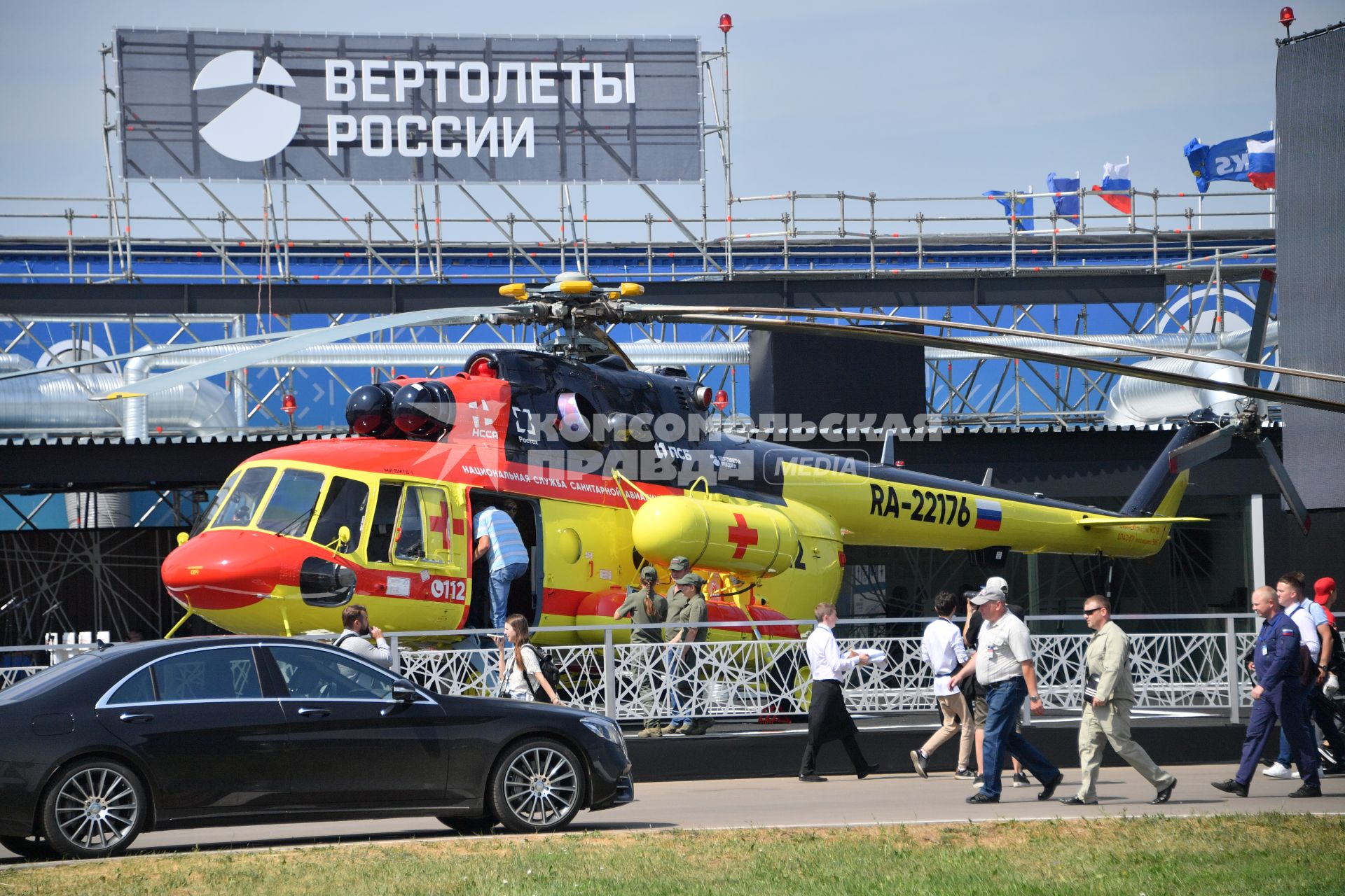 Московская область. Жуковский. Вертолет санитарной авиации МИ-8 МТВ 1 на открытии Международного авиационно-космического салона МАКС-2021.