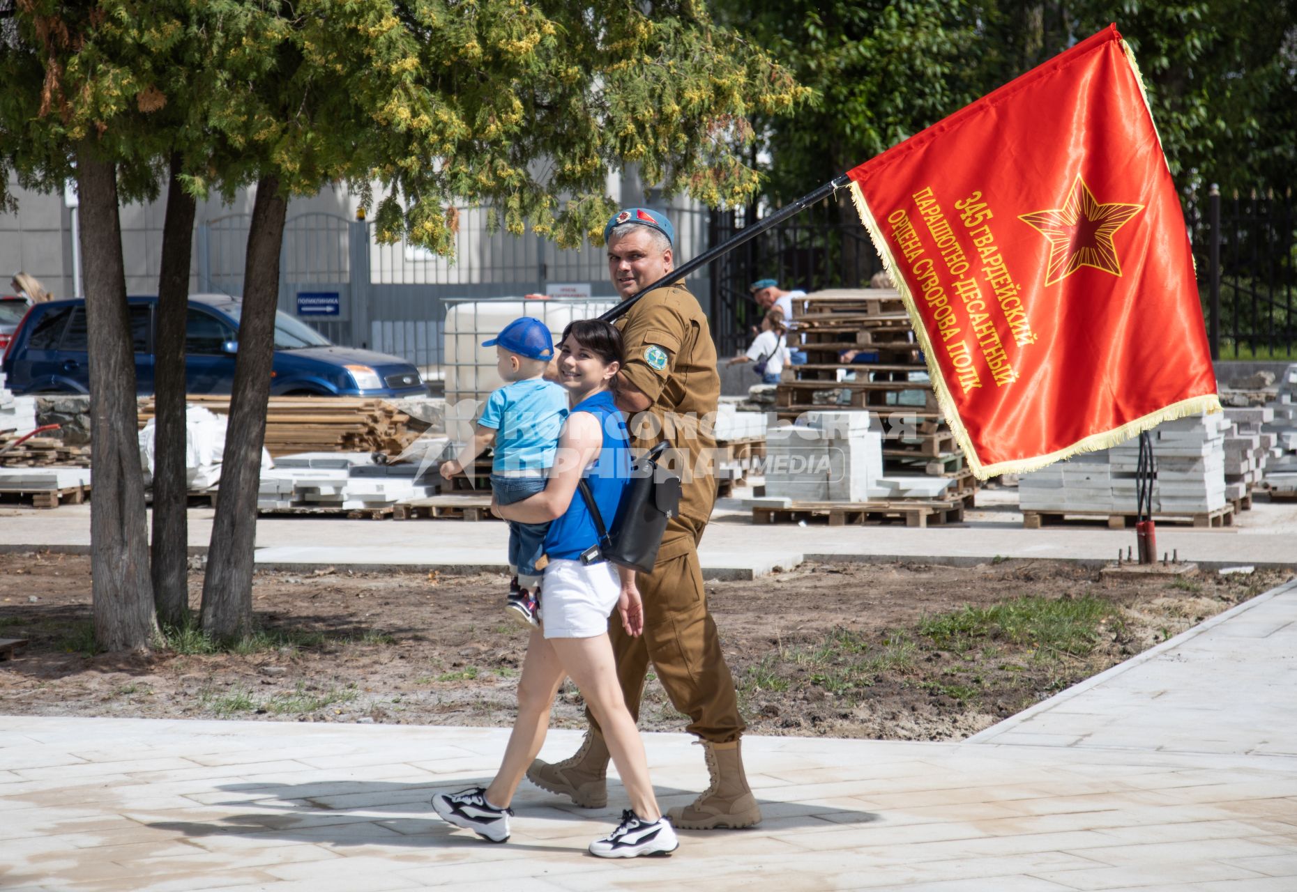 Пермь. Десантник во время празднования Дня Воздушно-десантных войск России.