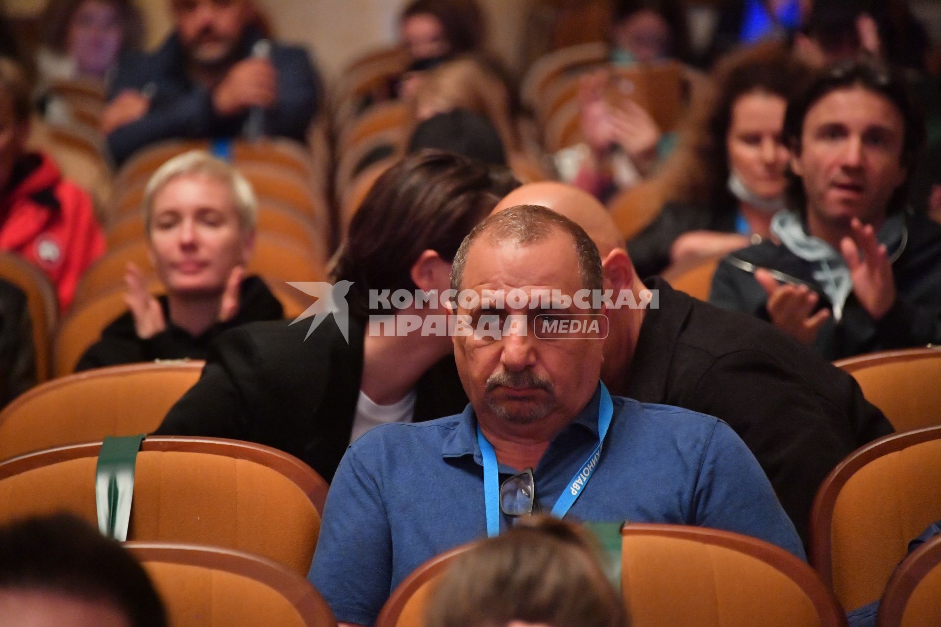 Сочи. Режиссер Антон Борматов  перед премьерой фильма `Капитан Волконогов бежал`  режиссеров Наташи Меркуловой и Алексея Чупова в рамках открытого российского кинофестиваля `Кинотавр`.