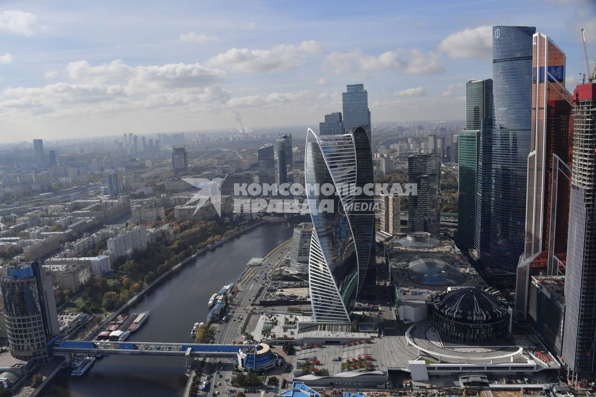 Москва. `Москва-Сити` (ММДЦ).