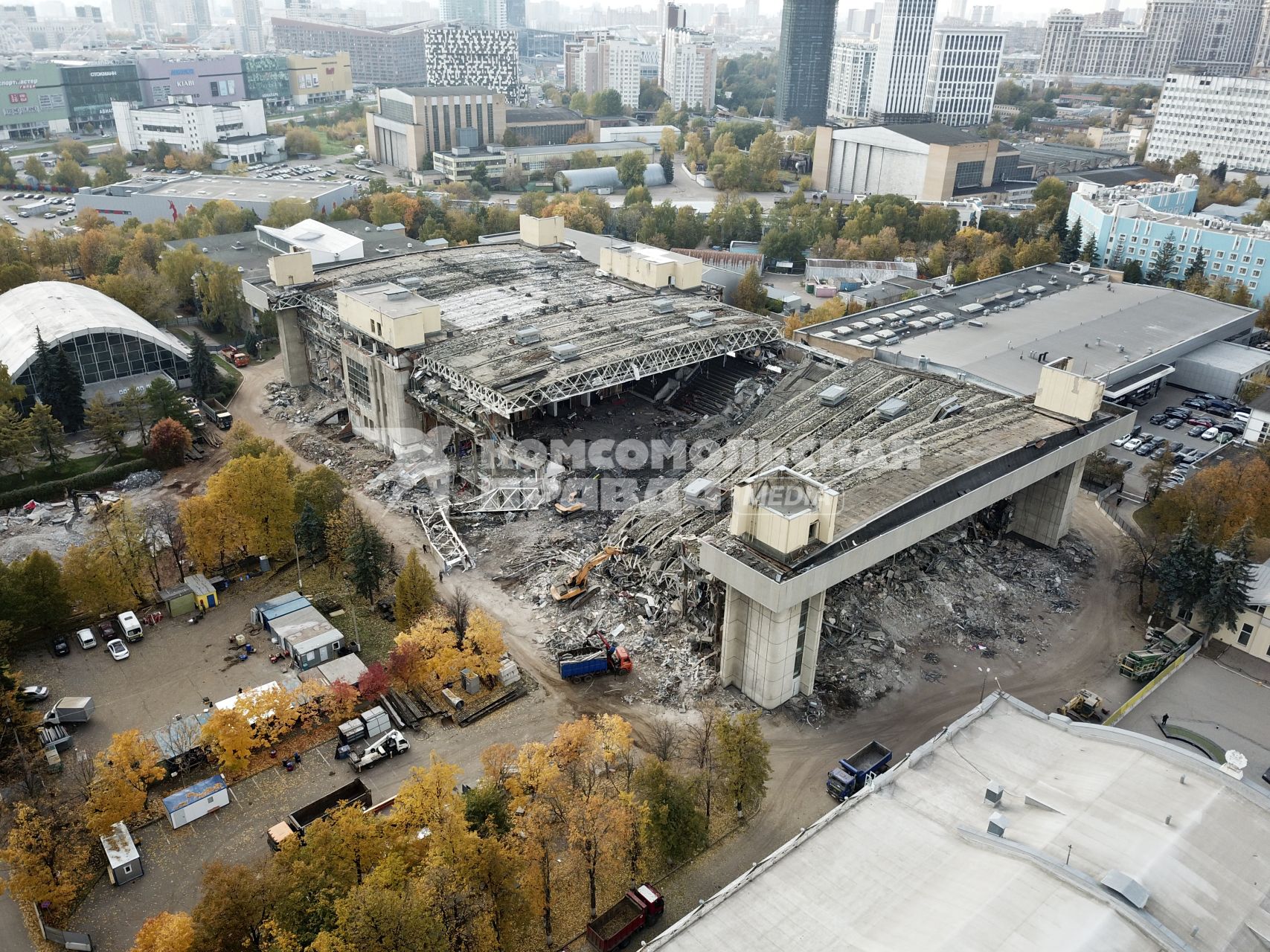 Москва.  Снос здания ледоввого дворца ЦСКА имени Всеволода Боброва на Ленинградском проспекте.