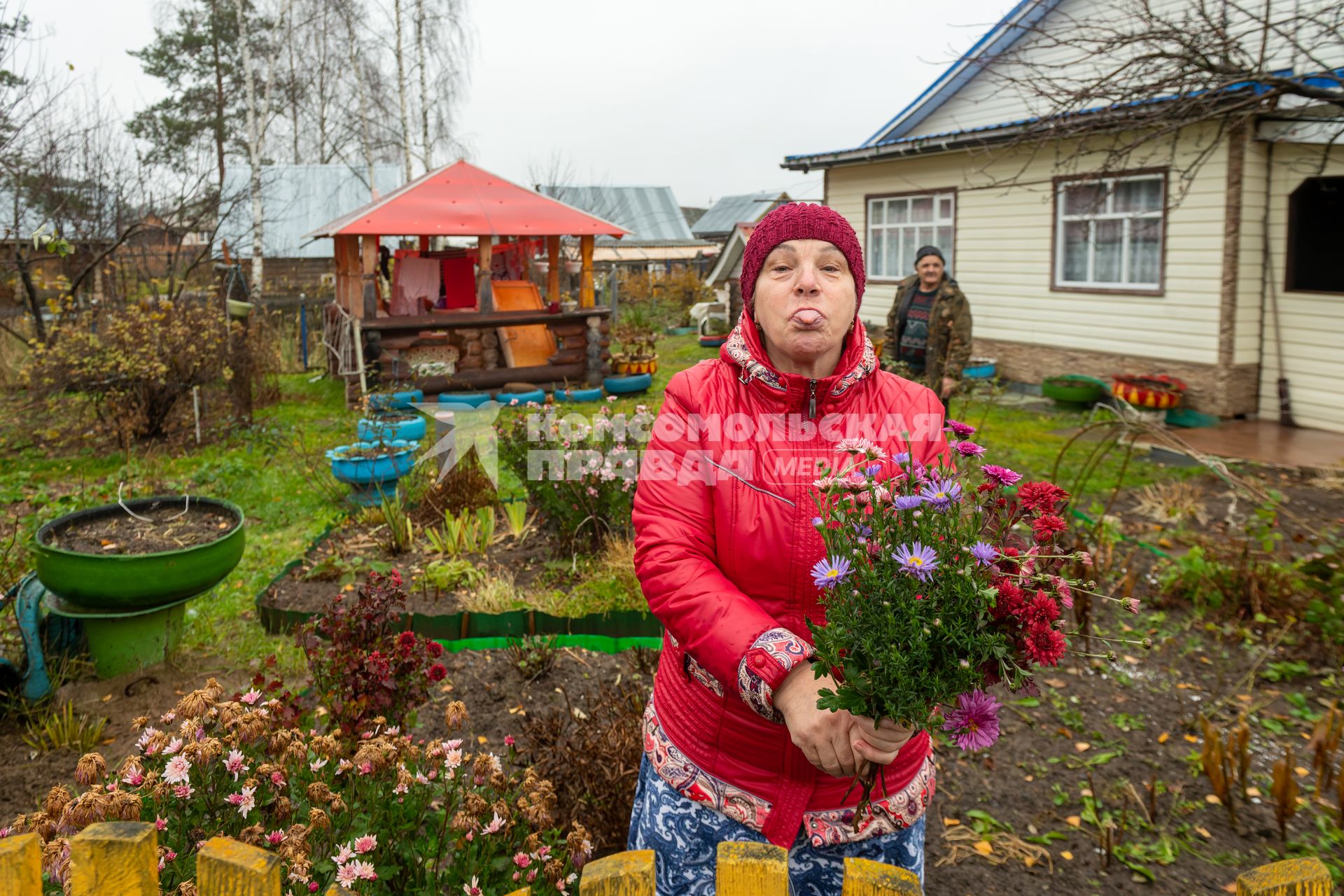 Нижегородская область. Село Хохлома. Местная жительница .