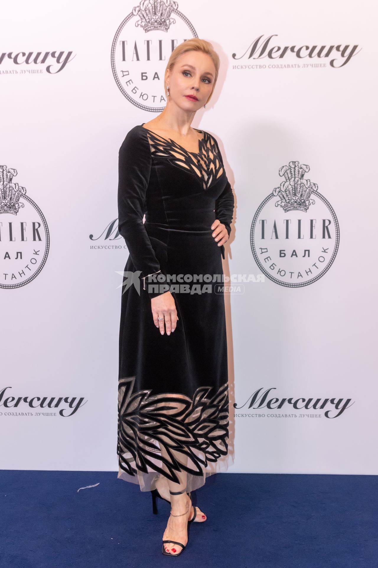 Москва. Актриса Марина Зудина на балу дебютанток журнала Tatler в Доме Пашкова.