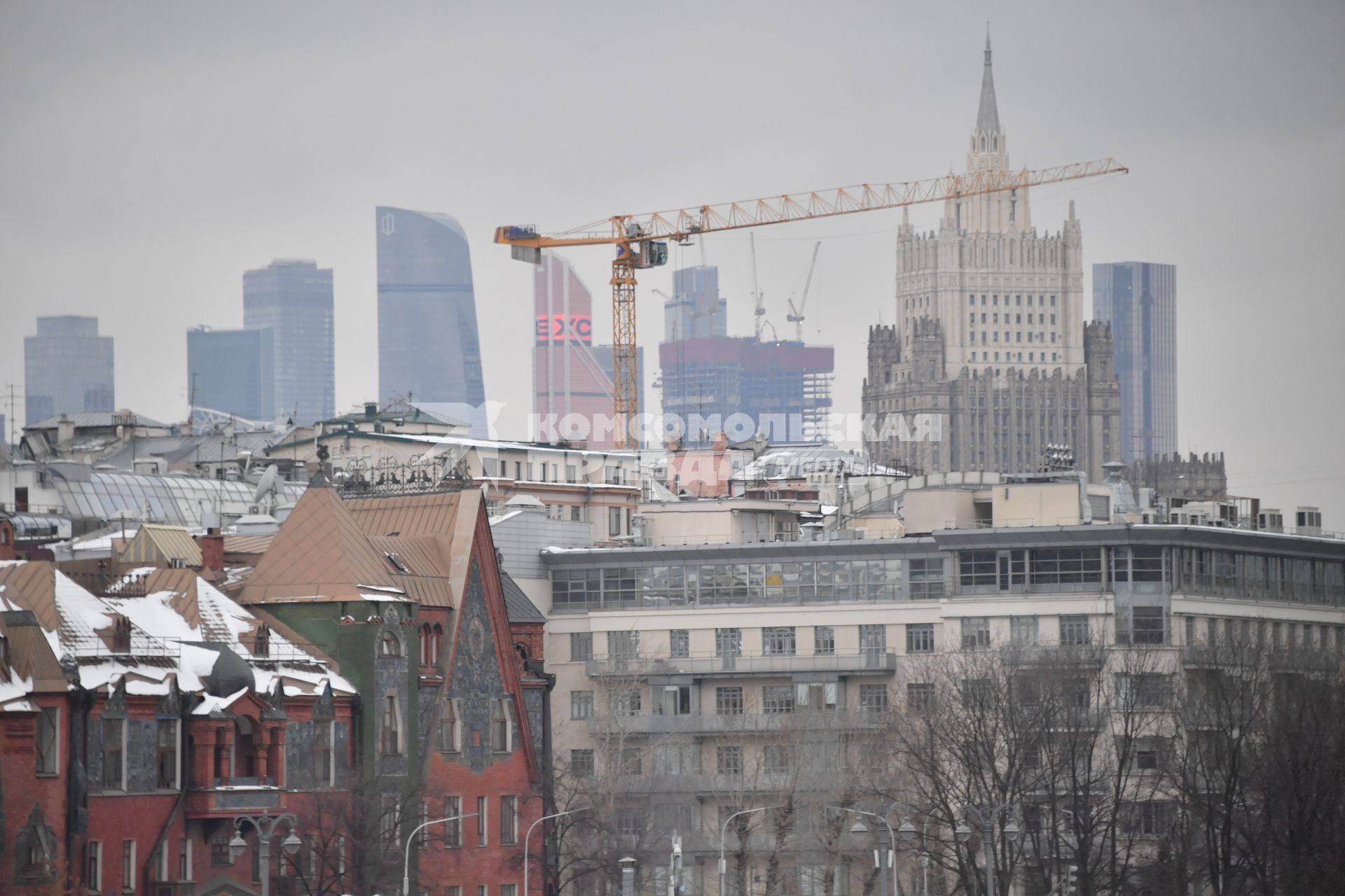 Москва.  Виды  города с  острова Балчуг.