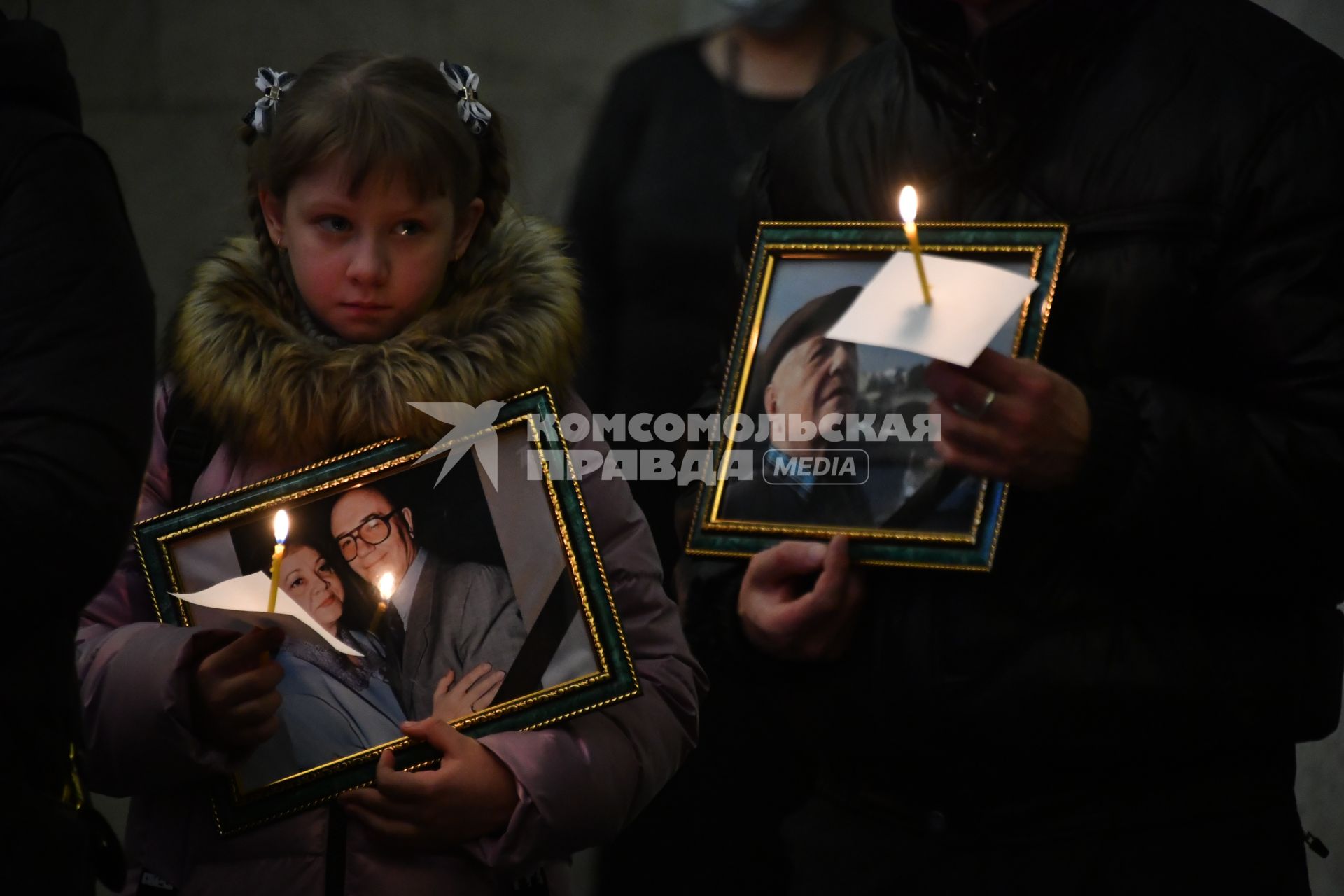 Москва.    Во время церемонии прощания с актером Леонидом Куравлевым в Центральной клинической больнице.