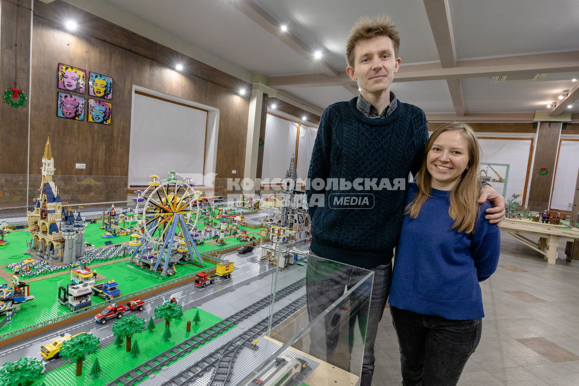 Московская область, Звенигород. Сооснователь музея Lego Ася Борисова и хозяин коллекции Тимур Муртазин.