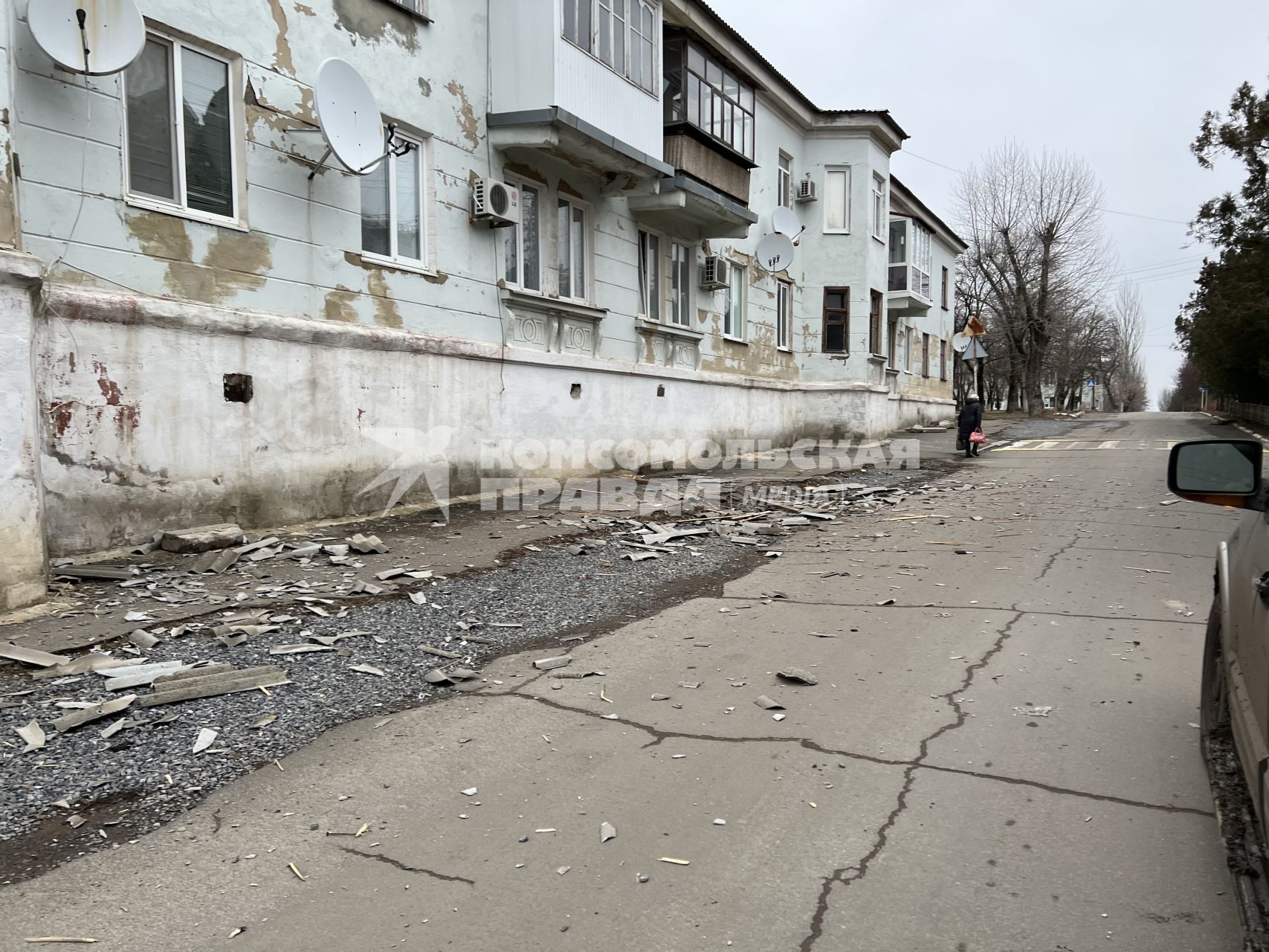 Донецкая область. г.Докучаевск. Жилой дом, пострадавший от обстрела.