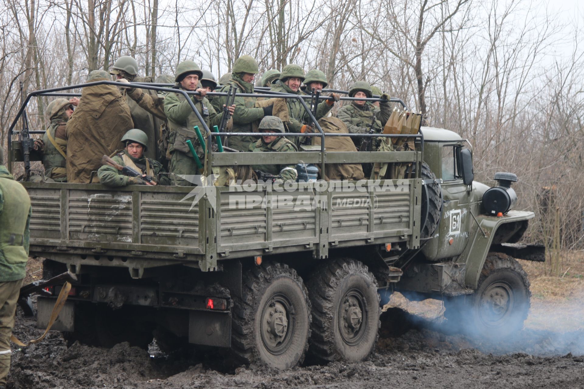 Донецкая область. Военная операции РФ по демилитаризации Украины. Военнослужащие в одном из освобожденных сел перед началом наступления.