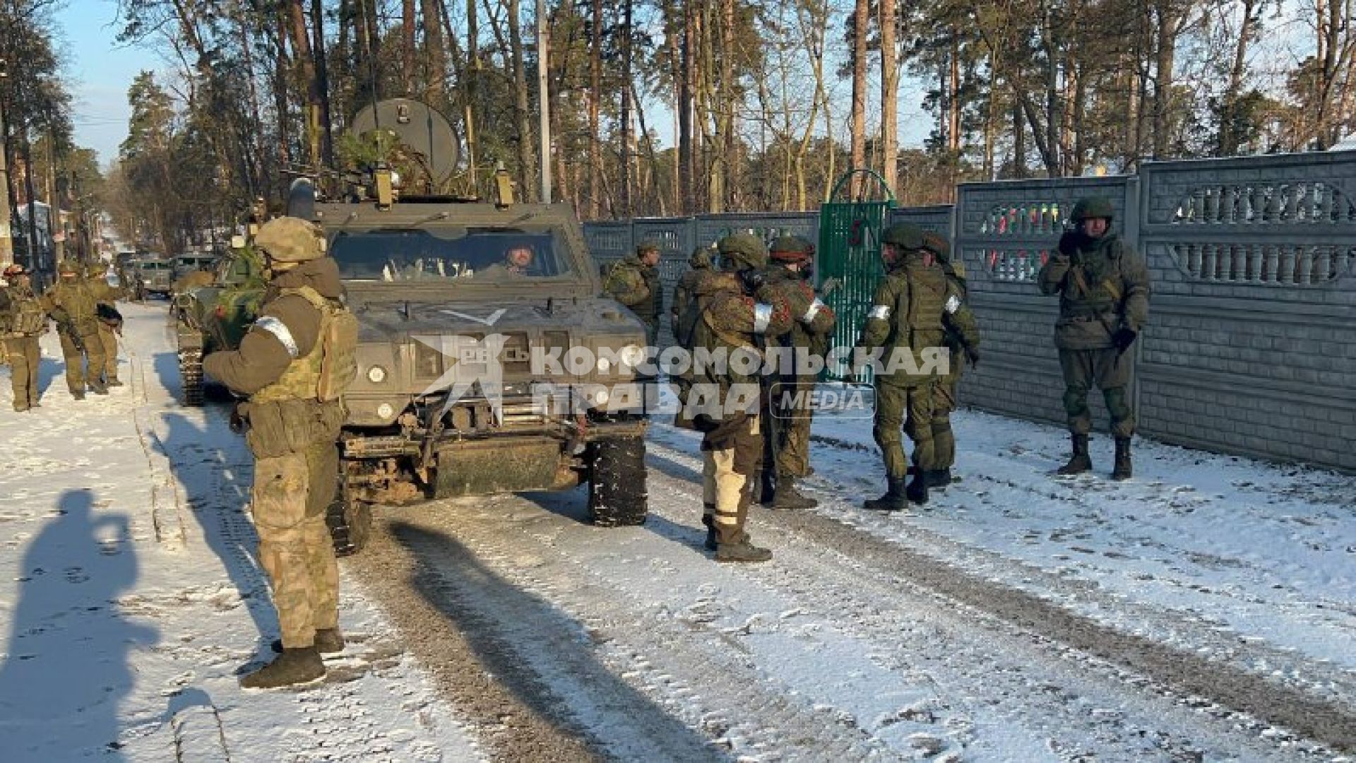 Киевская область. Пригород Киева. Военная операции РФ по демилитаризации Украины. Российская военная техника.