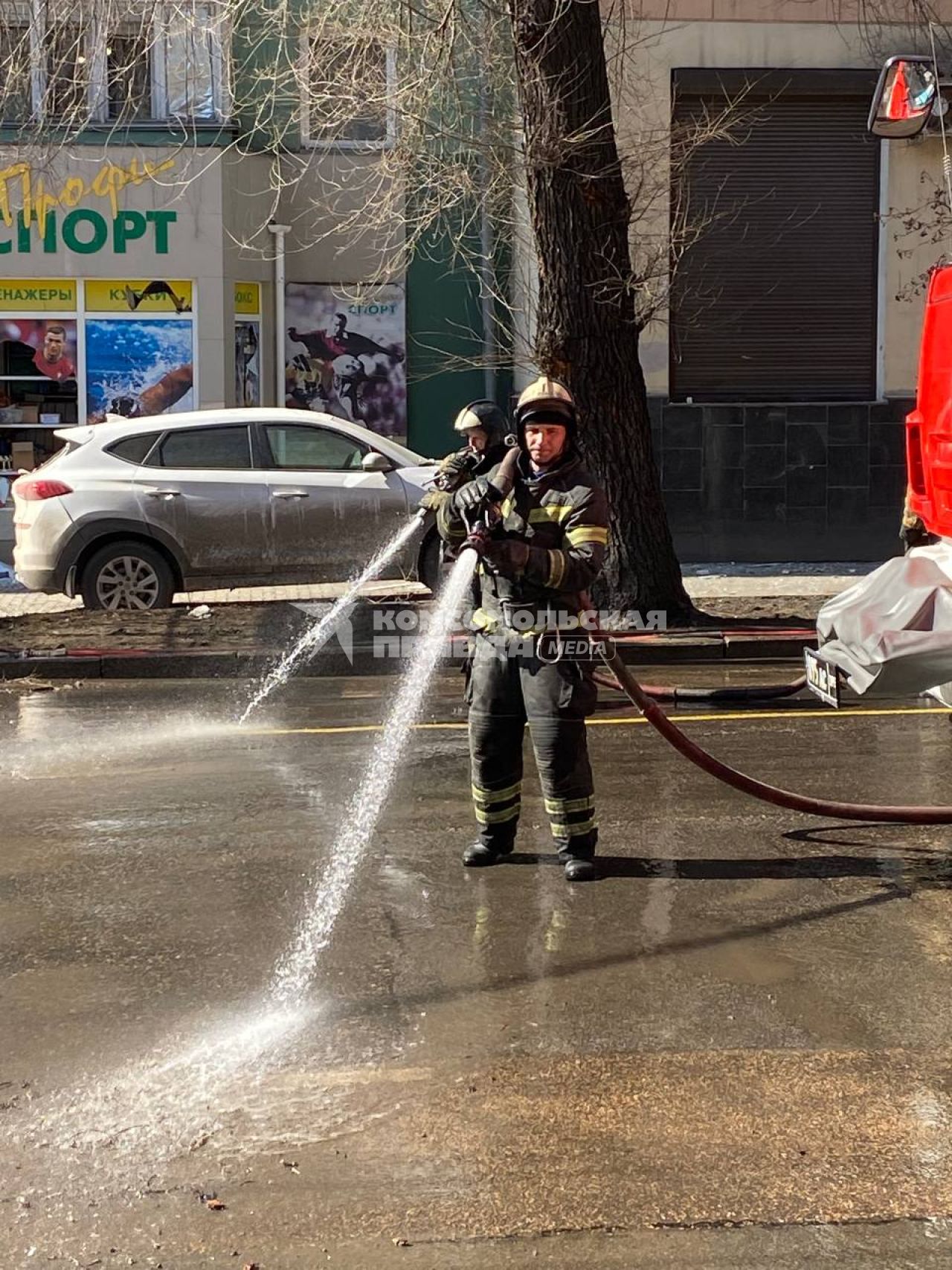 Донецк. Ракетный удар ВСУ убил 20 человек в центре города.