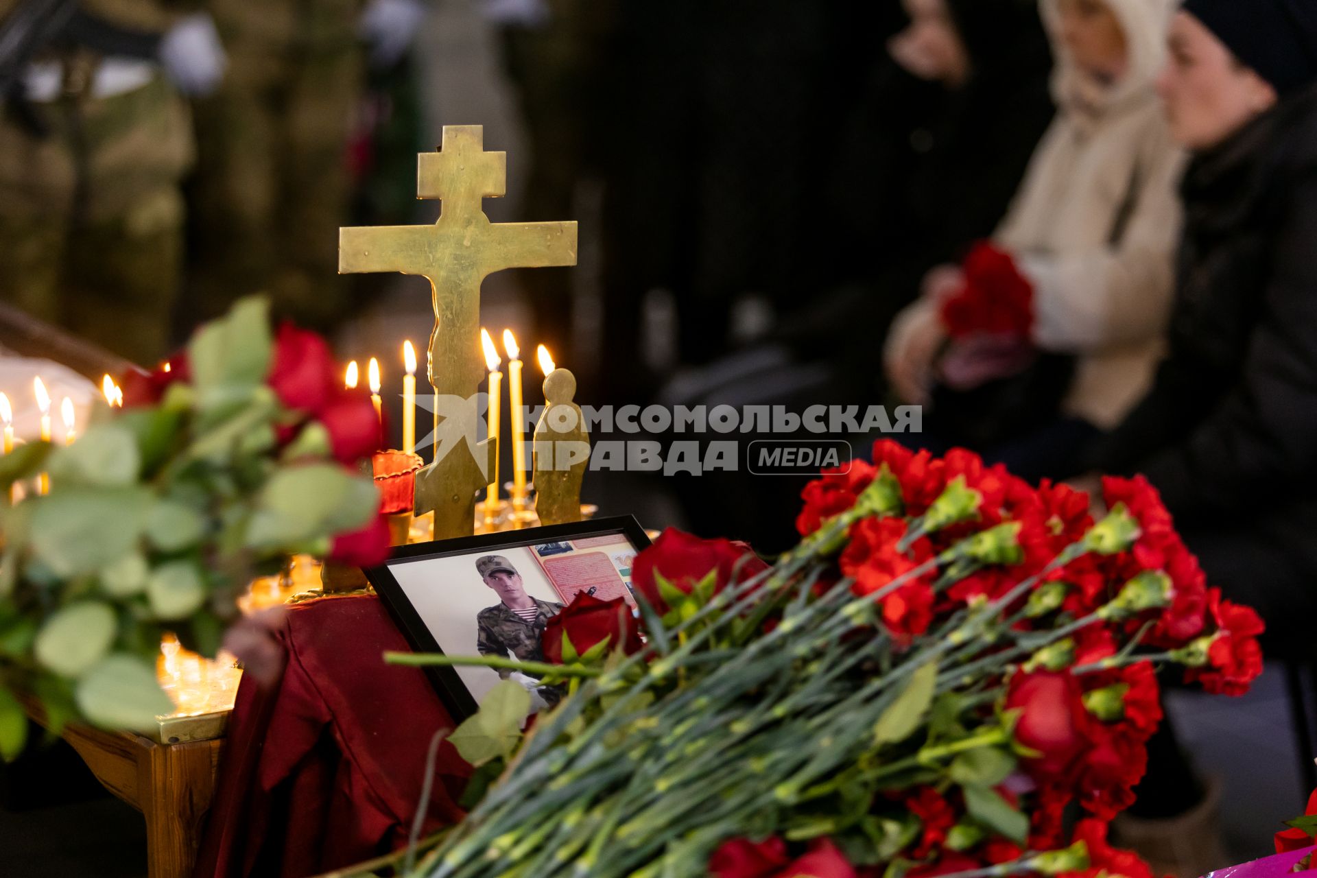 Копейск. Церемония прощания с ефрейтором Максимом Заниным, погибшим во время спецоперации на Украине.