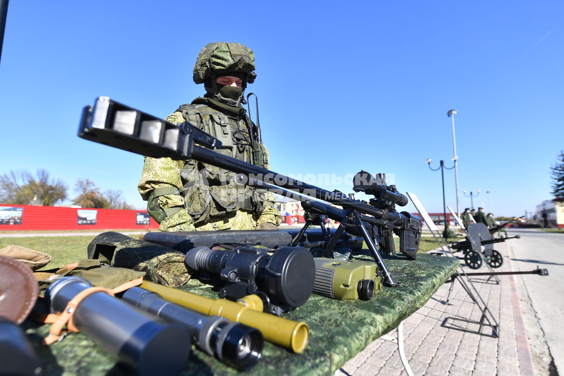 г.Ростов на Дону. Представители Общественного совета при Министерстве обороны РФ посетили воинскую часть 103-го мотострелкового полка.