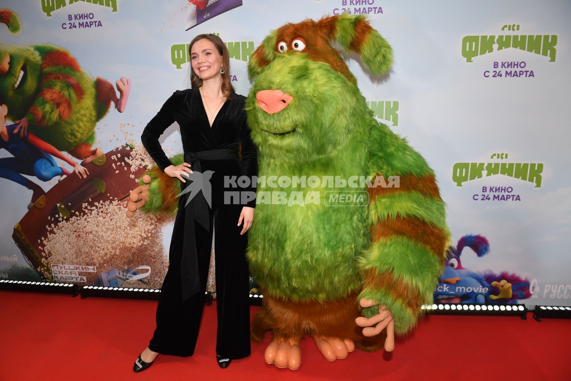 Москва. Продюсер Елена Чиркова на премьере мультфильма `Финник` в кинотеатре `Каро 11 Октябрь`.