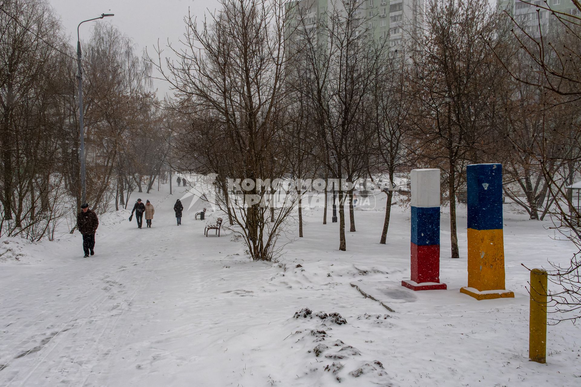 Москва. Памятник российско-украинской дружбе в Бибирево.