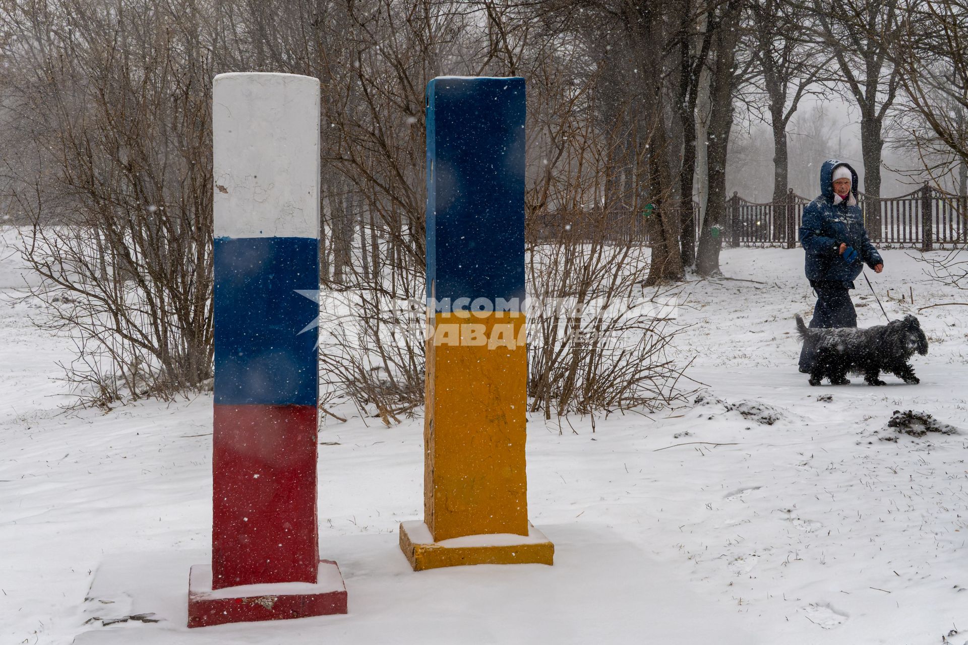 Москва. Памятник российско-украинской дружбе в Бибирево.