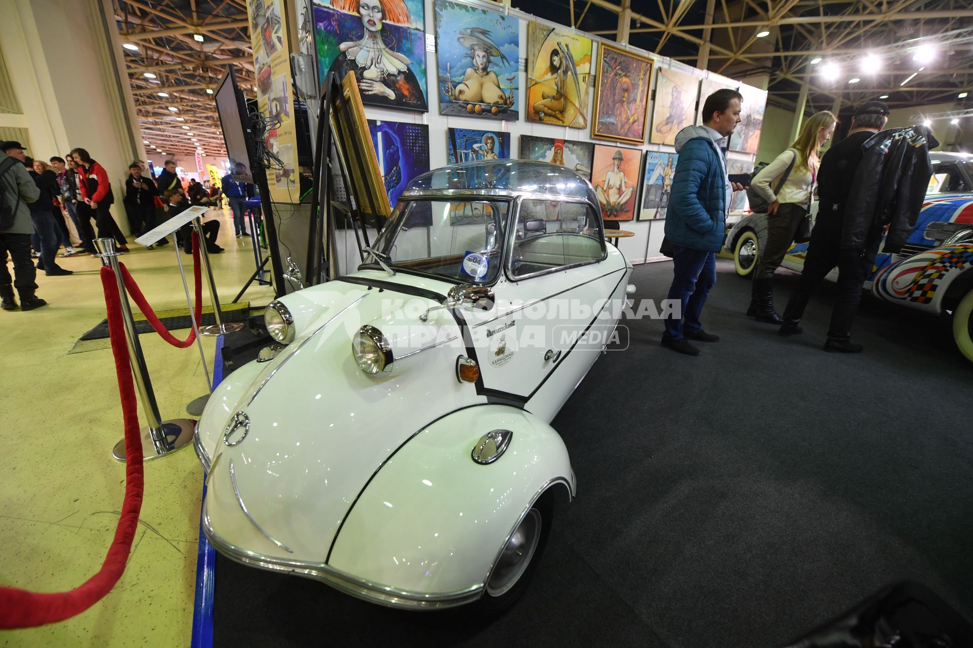 Москва. Автомобиль Messerschmitt KR200 Tricycle на выставке `Мотовесна` в `Экспоцентре`.