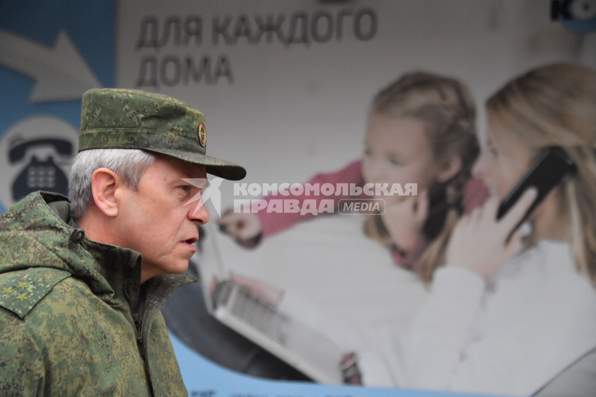 ДНР. г.Донецк. Заместитель начальника управления Народной милиции ДНР Эдуард Басурин.