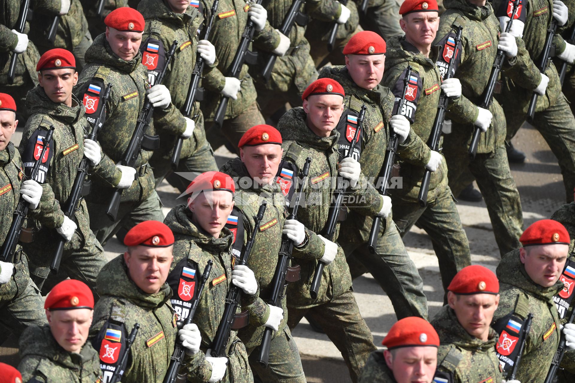 Московская область. Алабино. Курсанты  на репетиции военного парада, приуроченного к 77-летию Победы в Великой Отечественной войне.