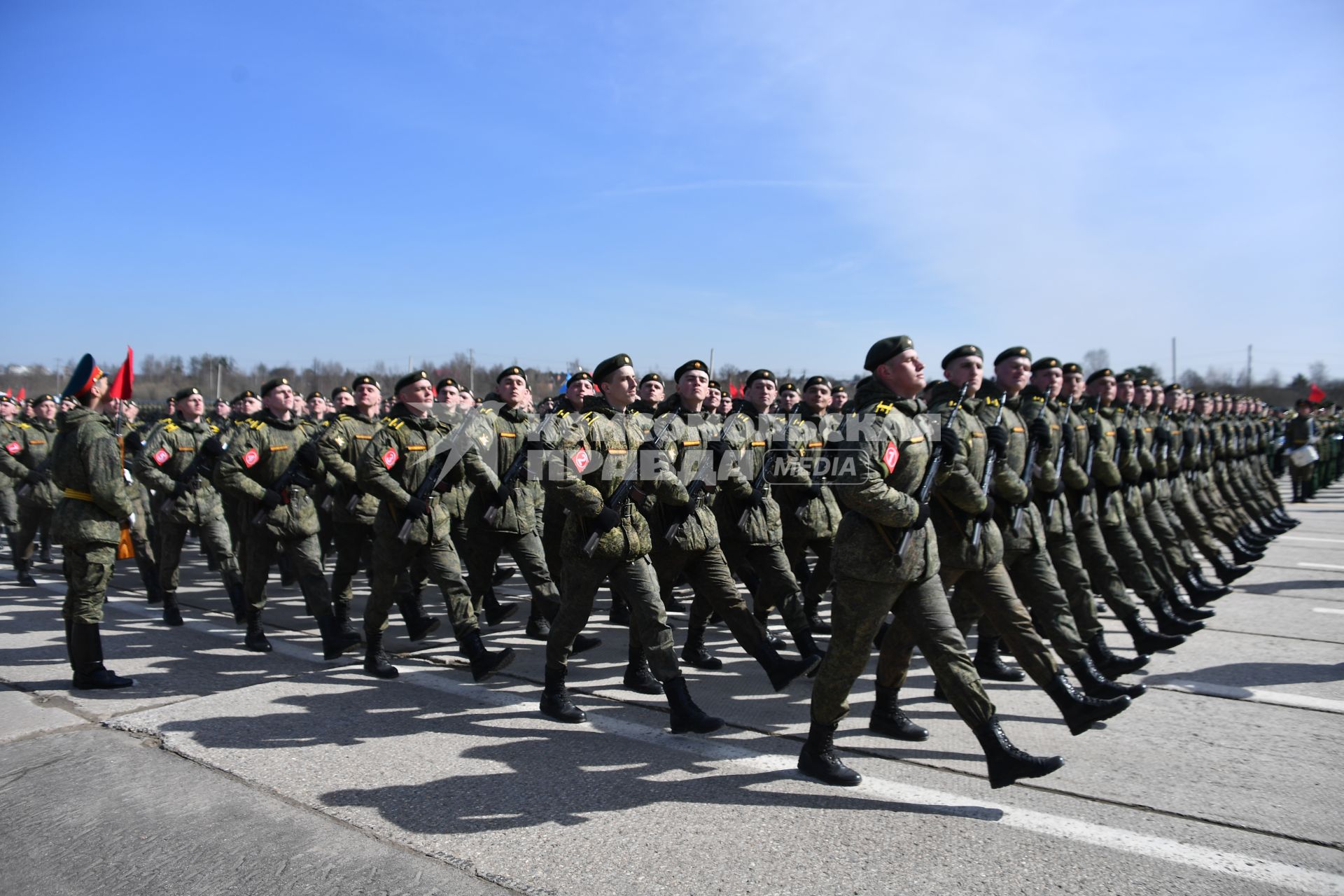 Московская область. Алабино. Военнослужащие  на репетиции военного парада, приуроченного к 77-летию Победы в Великой Отечественной войне.