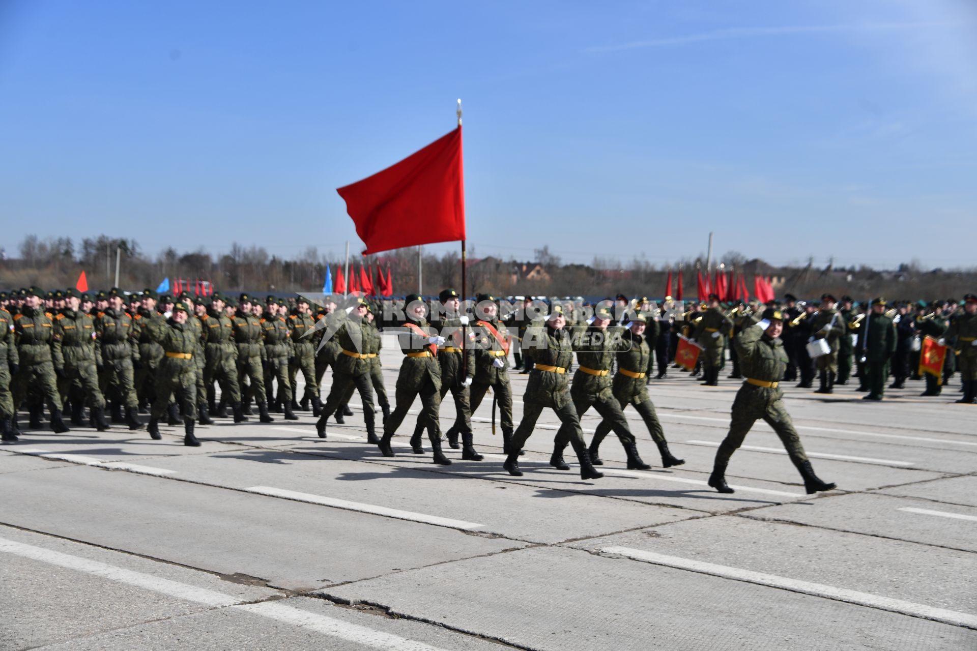 Московская область. Алабино. Военнослужащие  на репетиции военного парада, приуроченного к 77-летию Победы в Великой Отечественной войне.