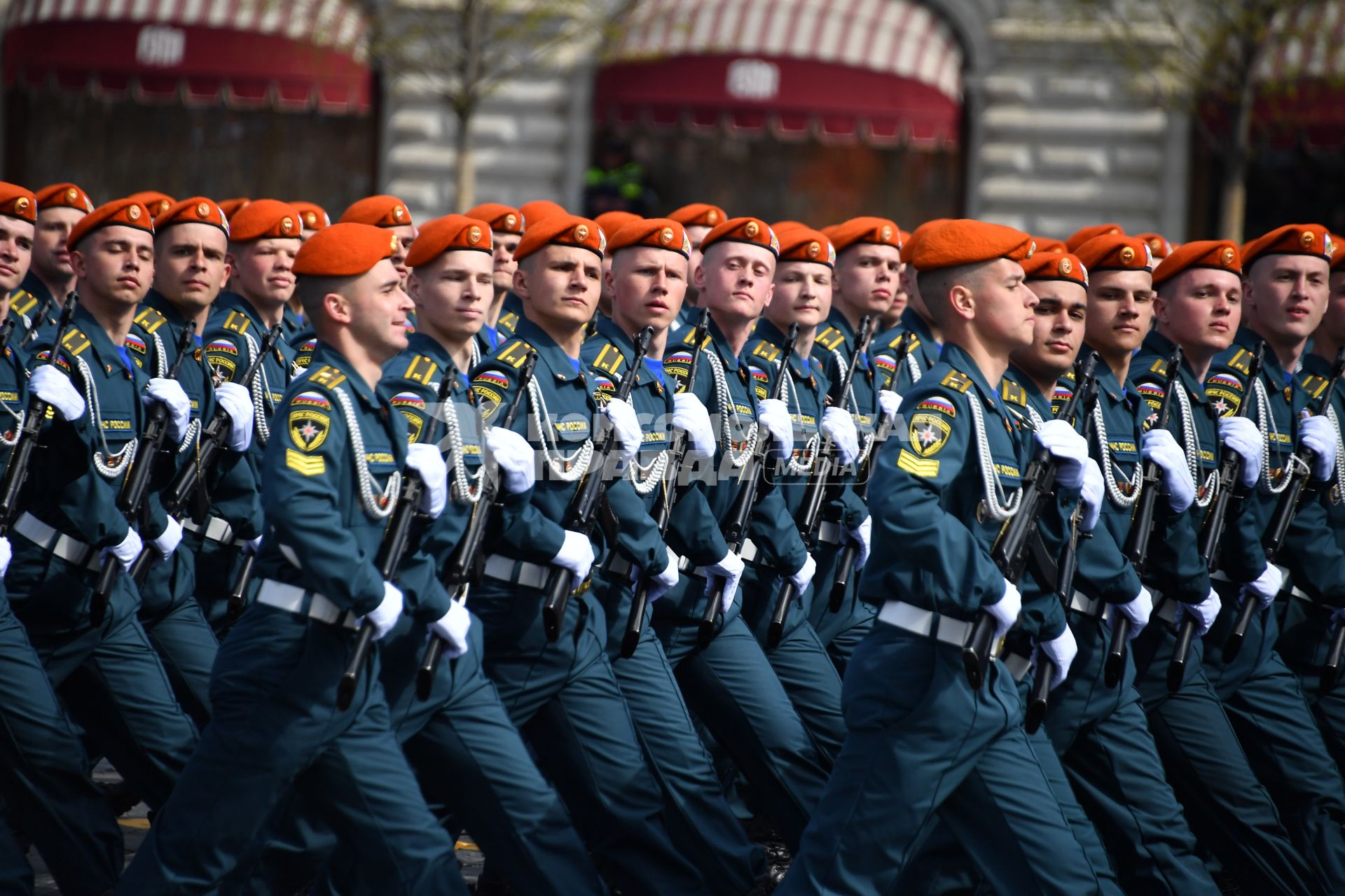 Москва. Курсанты во время генеральной репетиции парада на Красной площади, посвященного 77-й годовщине Победы в Великой Отечественной войне.