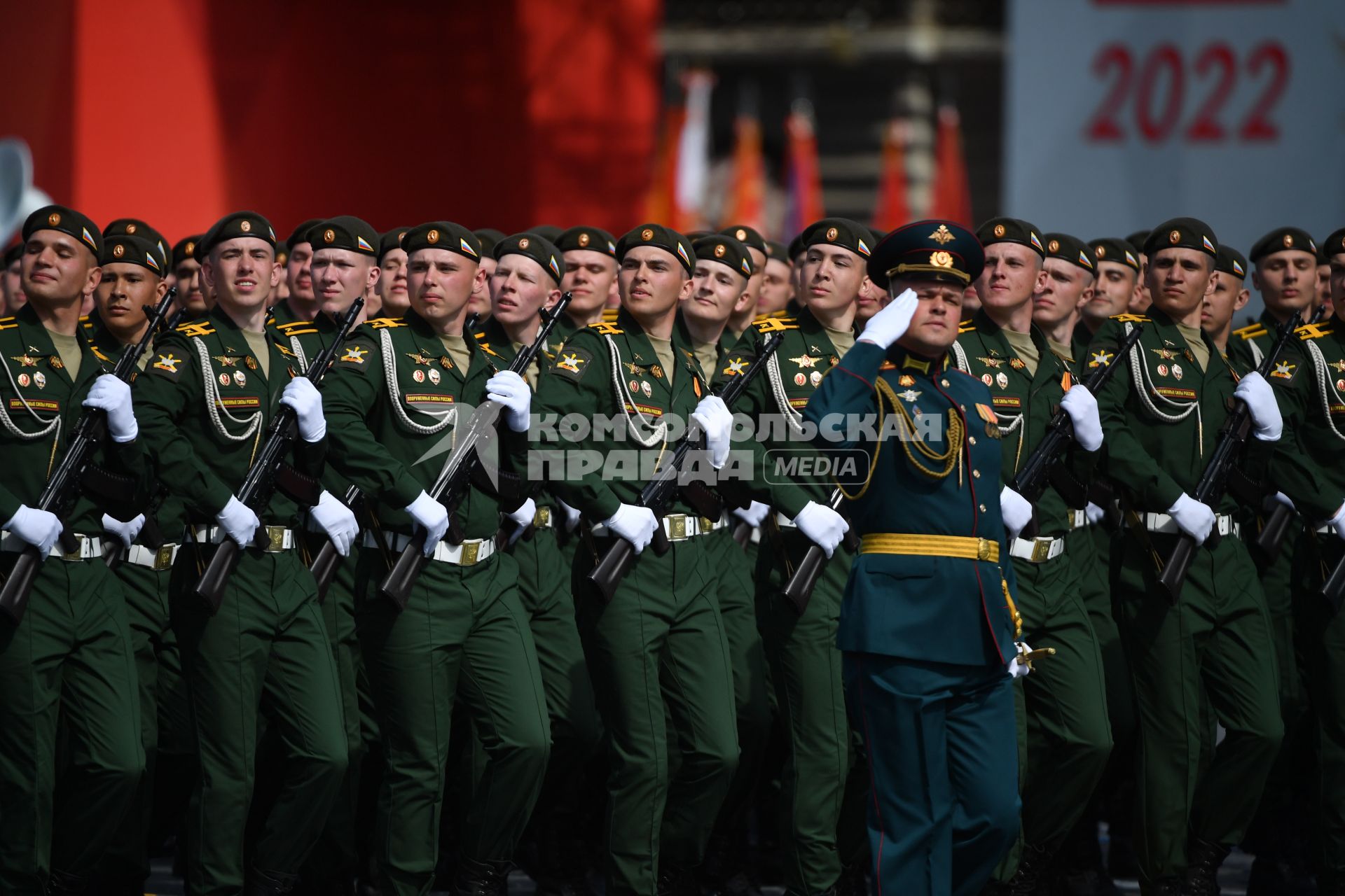 Москва. Военнослужащие парадных расчетов во время генеральной репетиции парада на Красной площади, посвященного 77-й годовщине Победы в Великой Отечественной войне.