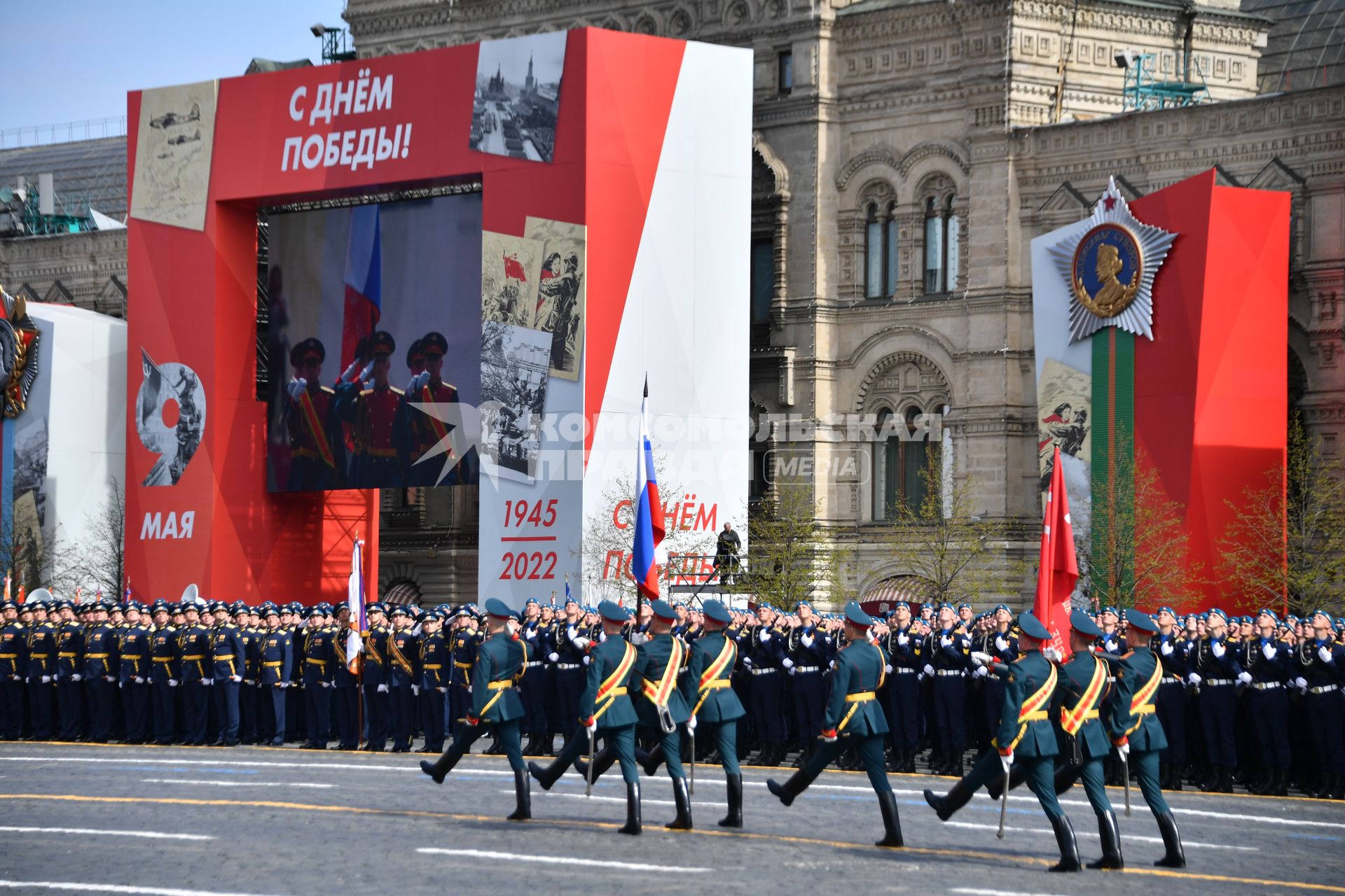 Москва. Военнослужащие парадных расчетов во время генеральной репетиции парада на Красной площади, посвященного 77-й годовщине Победы в Великой Отечественной войне.