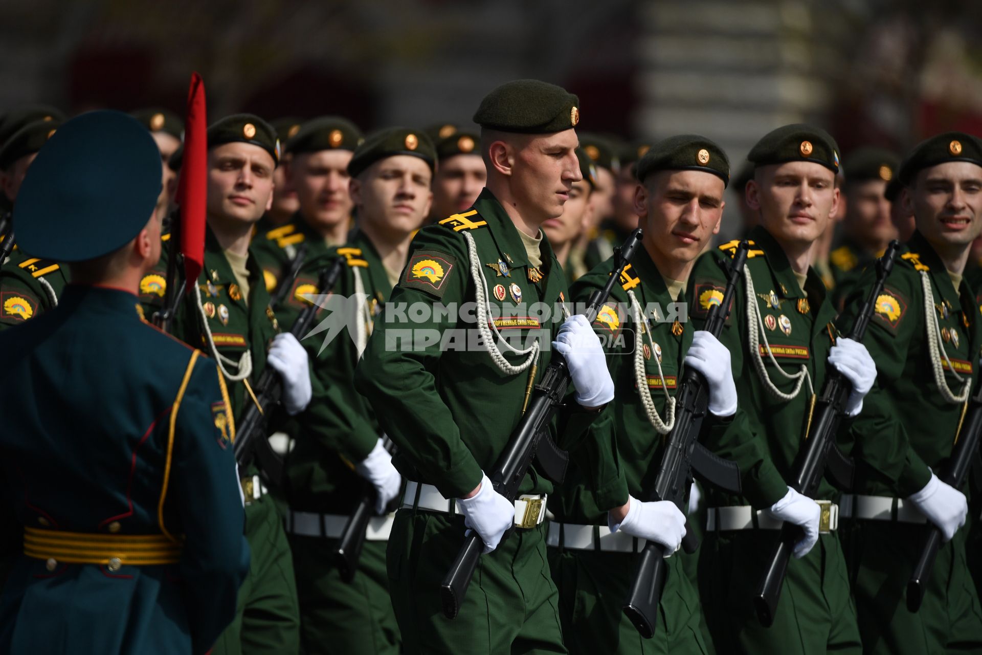 Москва. Военнослужащие парадных расчетов во время генеральной репетиции парада на Красной площади, посвященного 77-й годовщине Победы в Великой Отечественной войне.