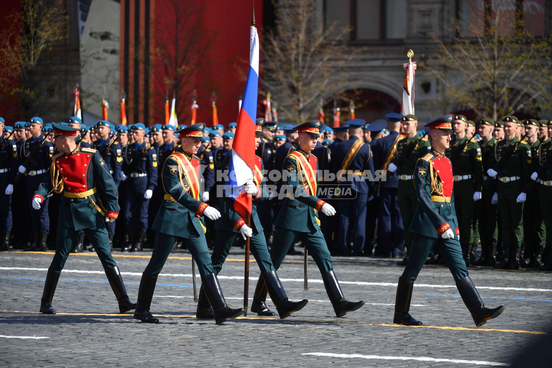 Москва. Военнослужащие парадных расчетов во время генеральной репетиции парада на Красной площади, посвященного 77-й годовщине Победы в Великой Отечественной войне.