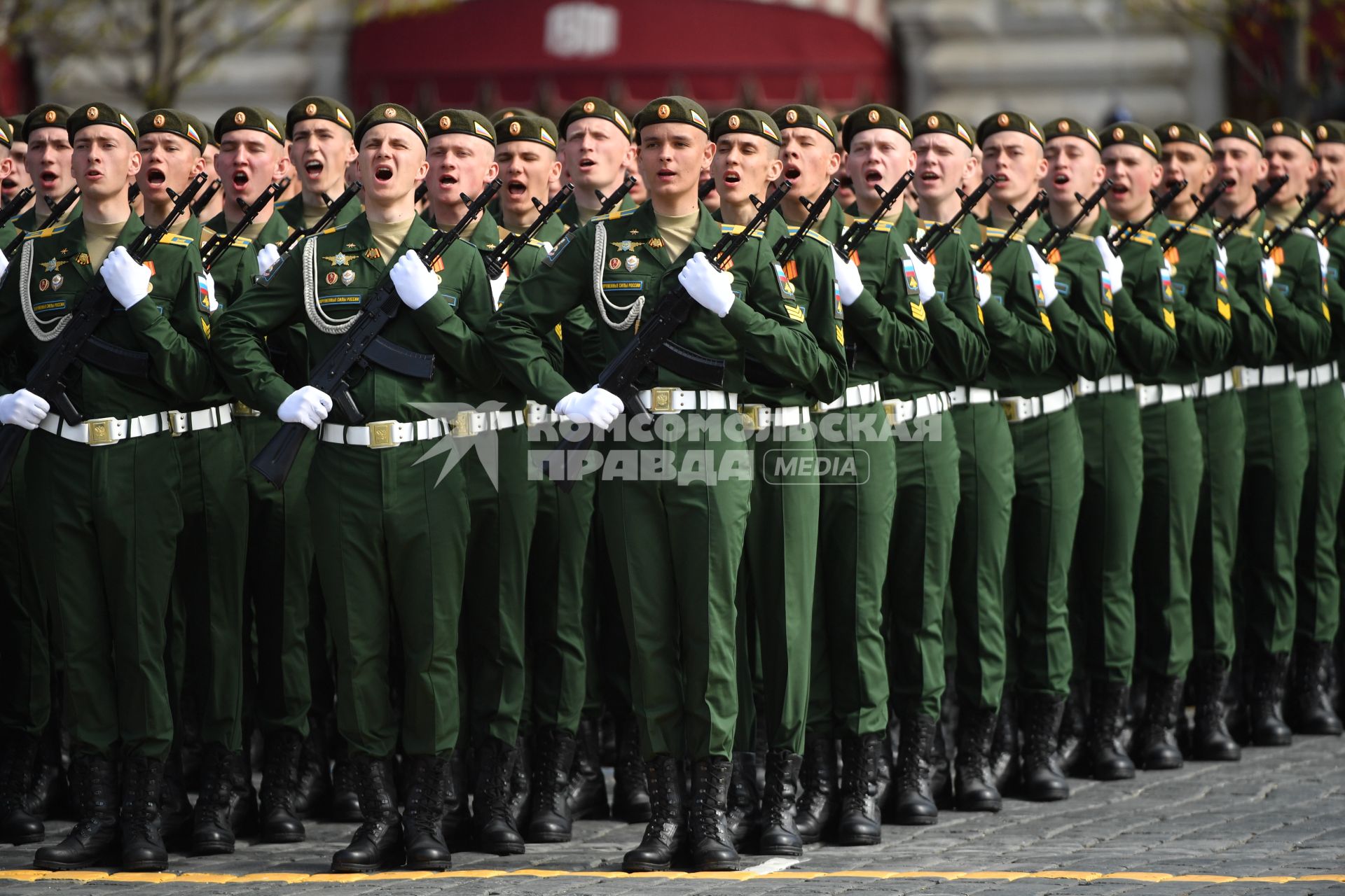 Москва. Военнослужащие во время генеральной репетиции парада на Красной площади, посвященного 77-й годовщине Победы в Великой Отечественной войне.