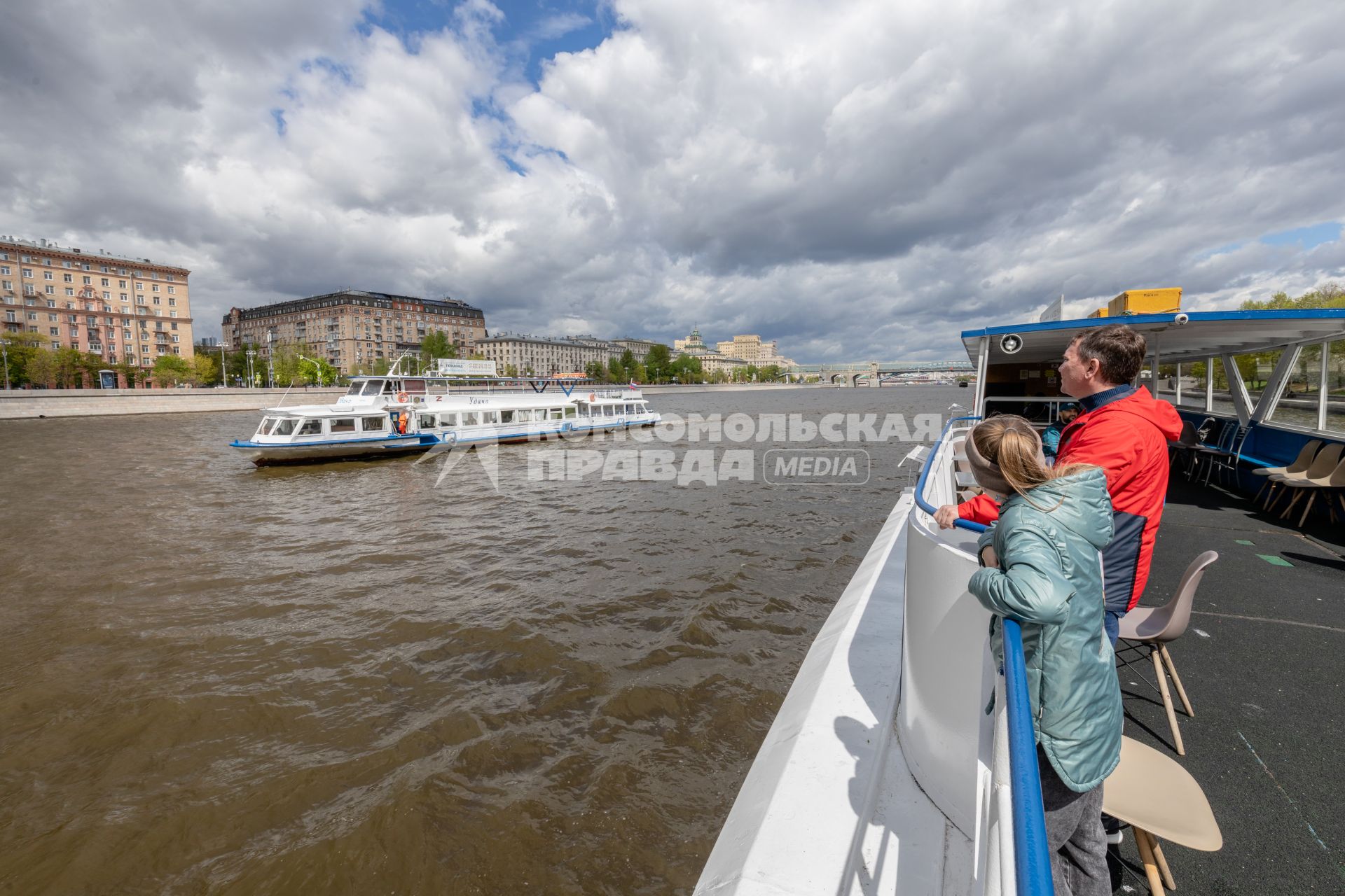 Москва. Прогулочные теплоходы на Москва-реке.