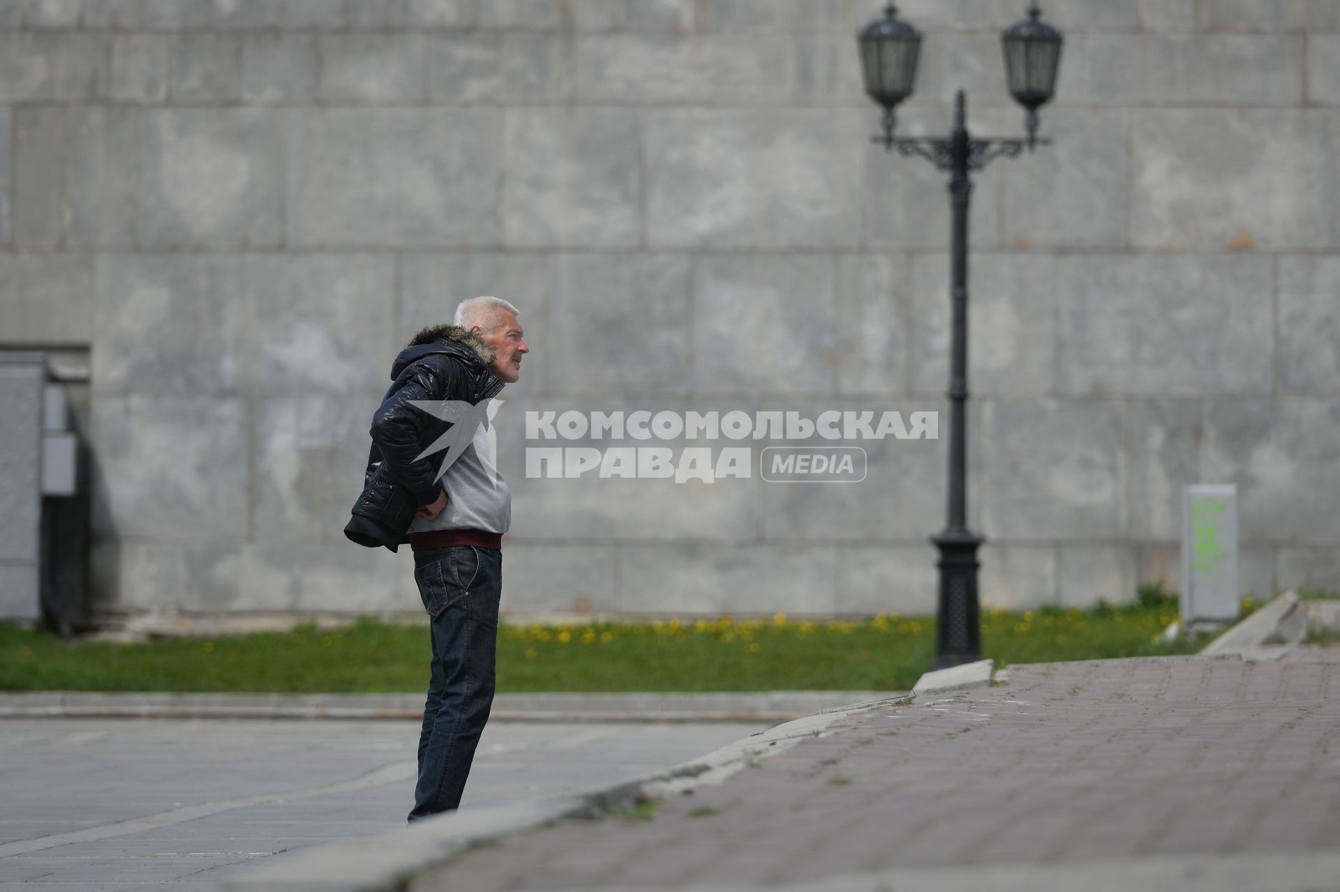 Екатеринбург. Горожане в историческом сквере города