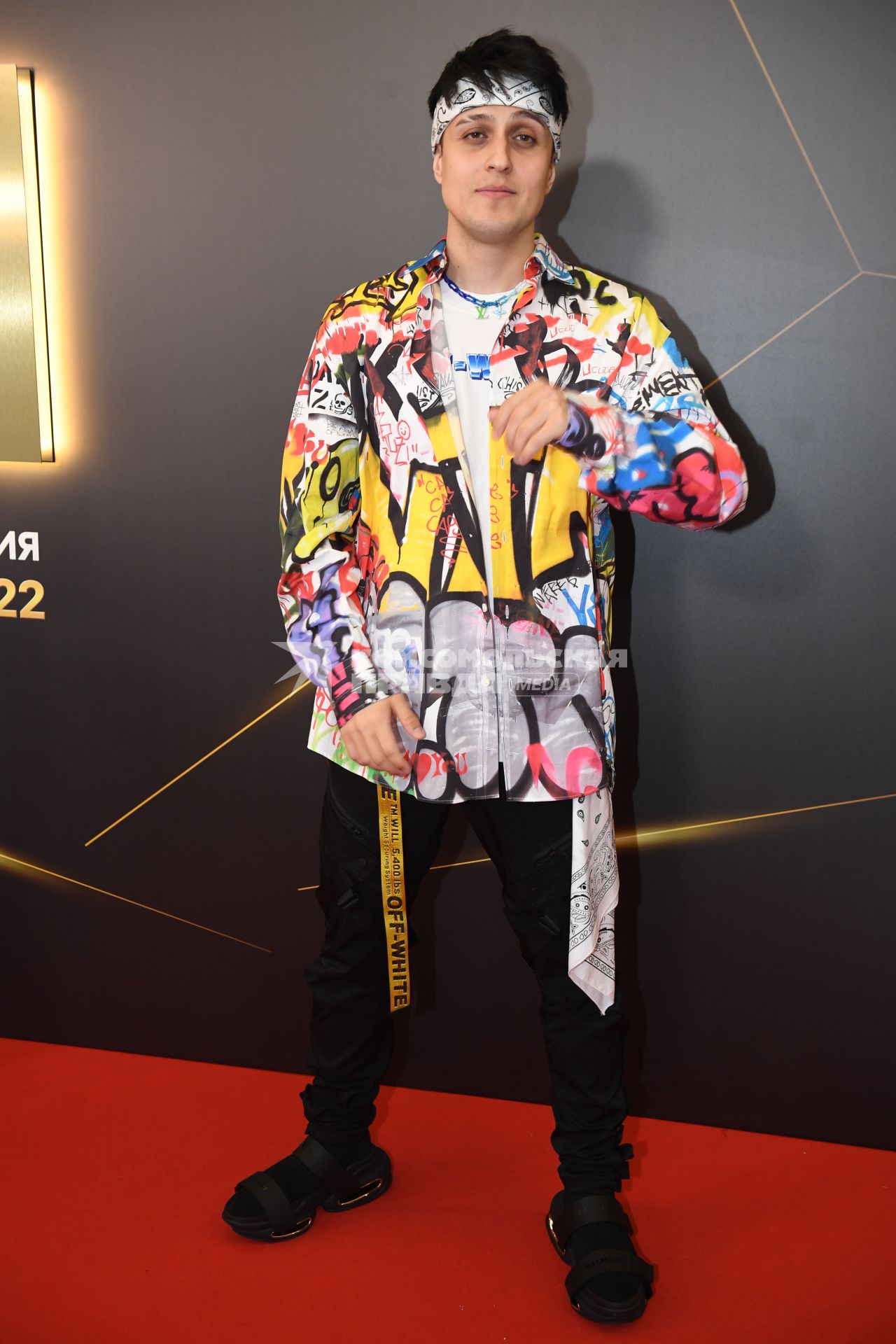 Москва. Певец Хабиб Шарипов на церемонии вручения музыкальной премии`Жара Music Awards` в концертном зале `Крокус Сити Холл`.
