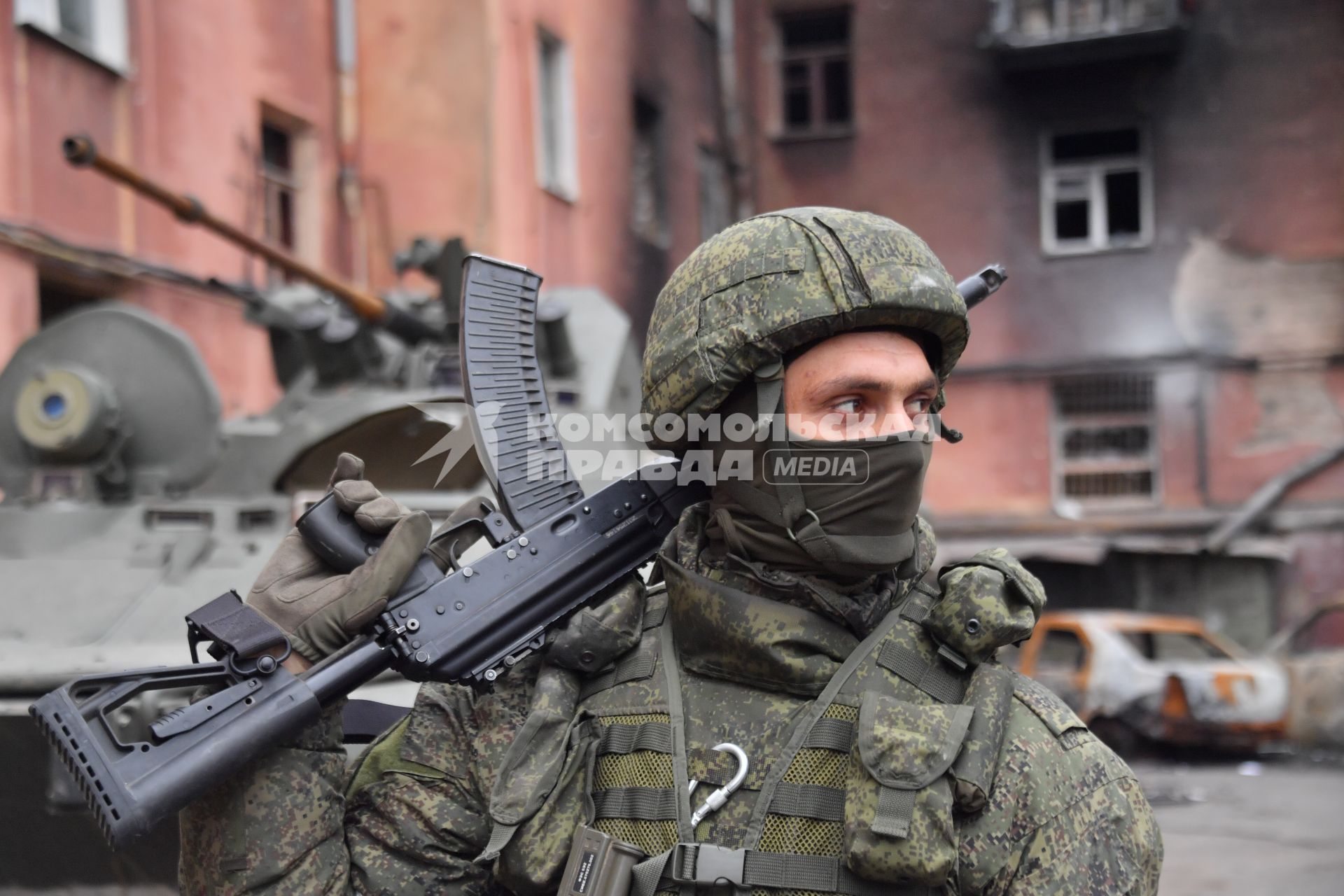 Донецкая область. г.Мариуполь. Военнослужащий ДНР.